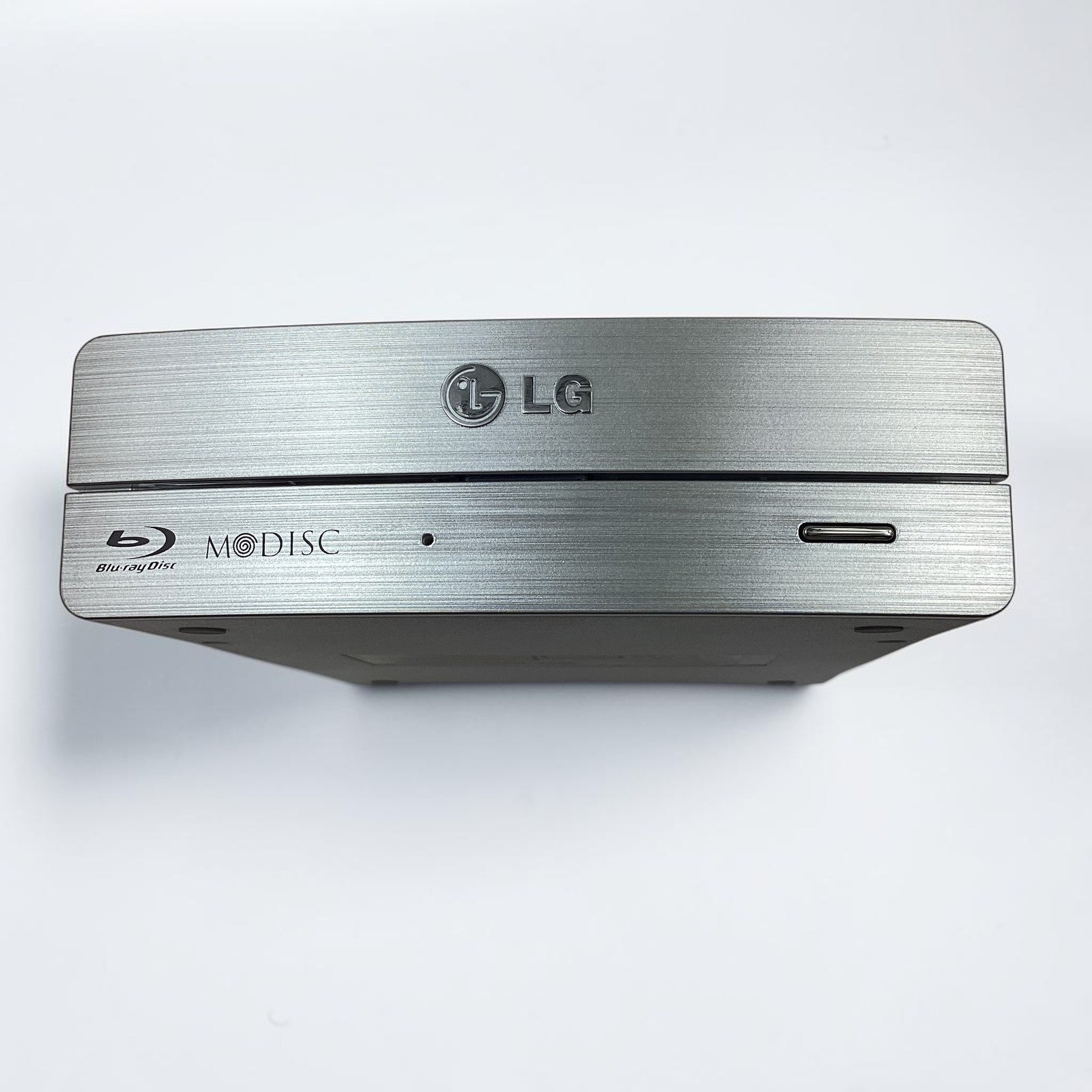 LG BE14NU40 External Blu-ray DVD Writer 14x USB 3.0 BDXL M-DISC Silver