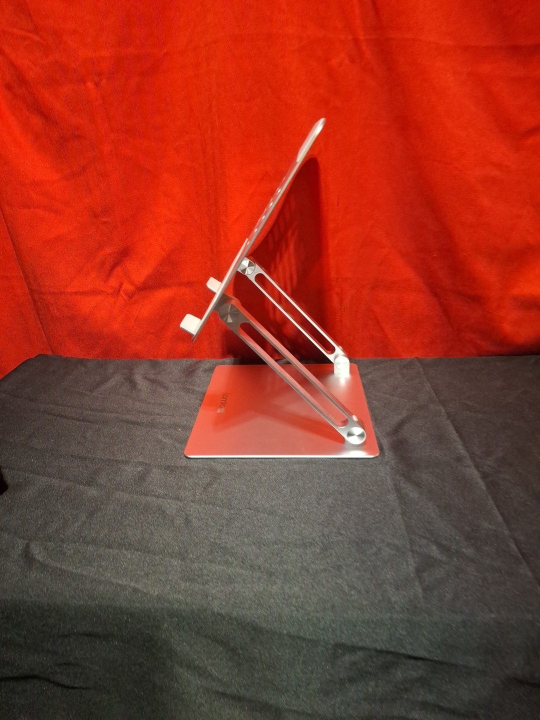 Lamicall Adjustable Aluminum Laptop Tablet Stand LN09-Silver