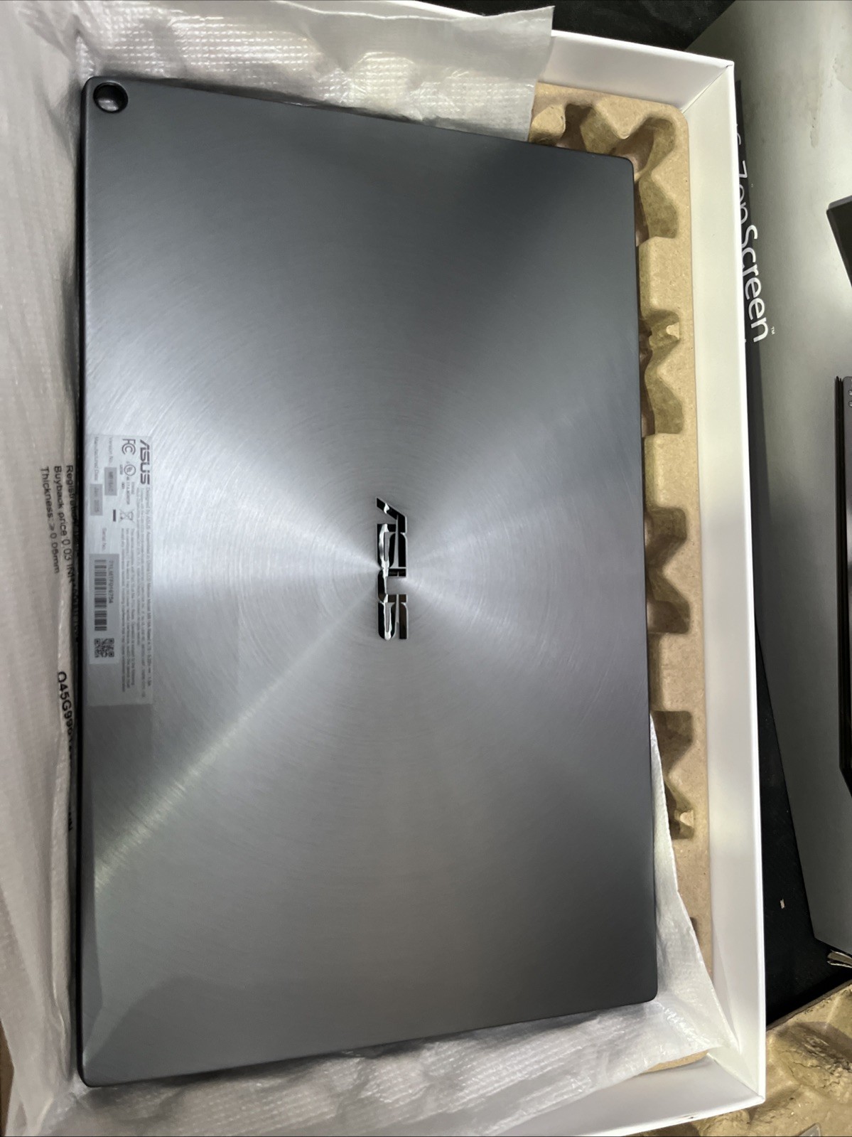 ¥ ASUS ZenScreen 15.6” 1080P Portable USB Monitor (MB16AC) -OPEN BOX