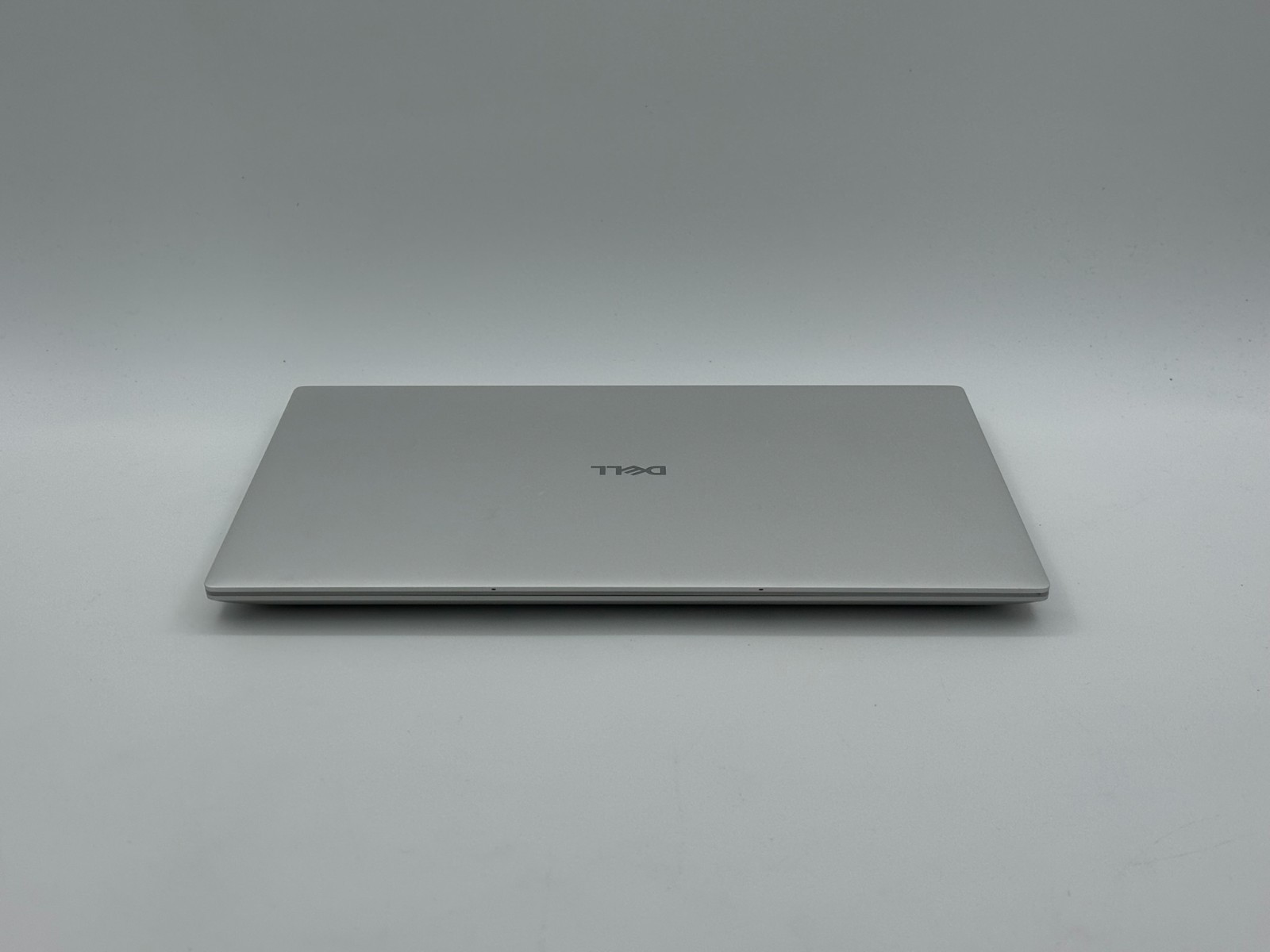 Dell Premium 14.5″ 3.2K OLED Touch Laptop Intel Ultra 7 255H 32GB 1TB SSD