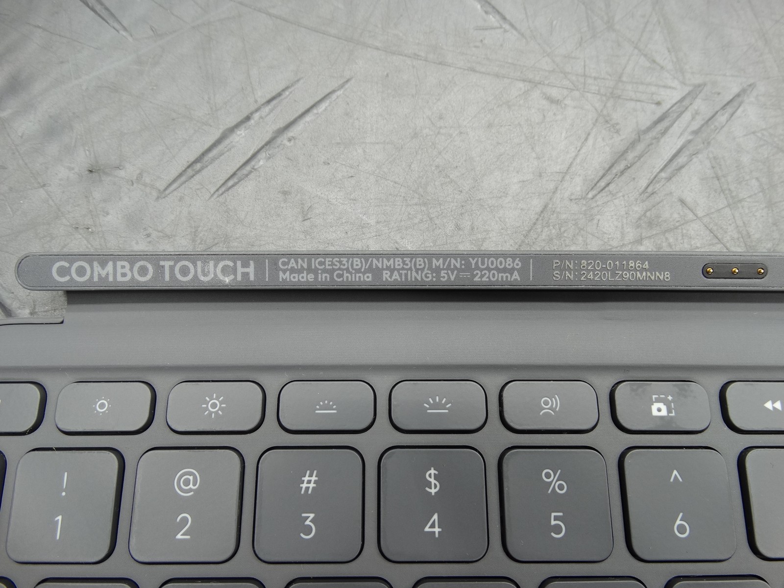 Logitech – Combo Touch iPad Air 11-inch (Oxford Gray) Keyboard Only
