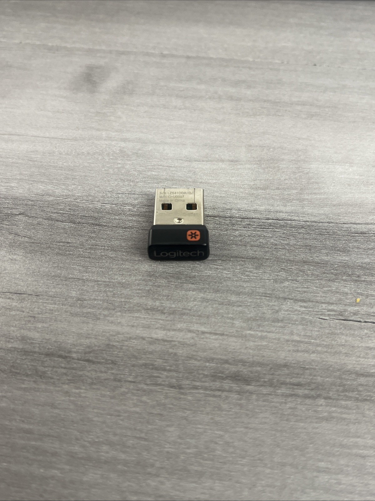 Logitech K800 Illuminated Wireless Keyboard 820-002795 Y-R0011 W Unifying Dongle