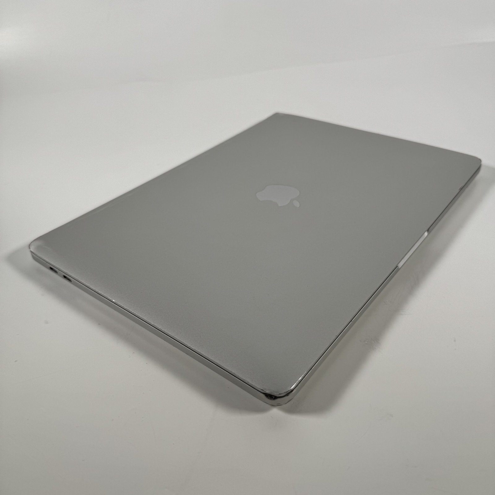 Apple 2022 13″ MacBook Pro 3.49GHz M2 MNEP3LL/A | Multiple Issues | For Parts