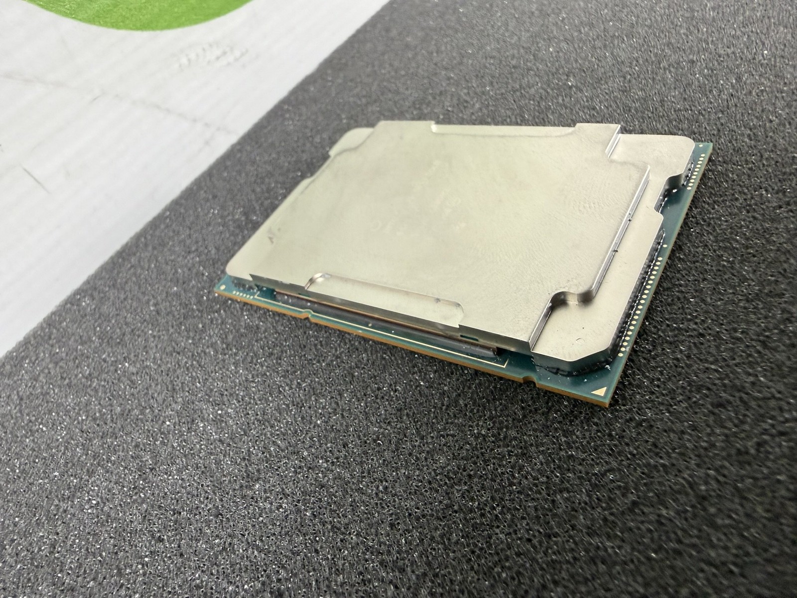 Intel Xeon Gold 6348 SRKHP 28-Core 2.60GHz 42MB FCLGA4189 Server Processor CPU