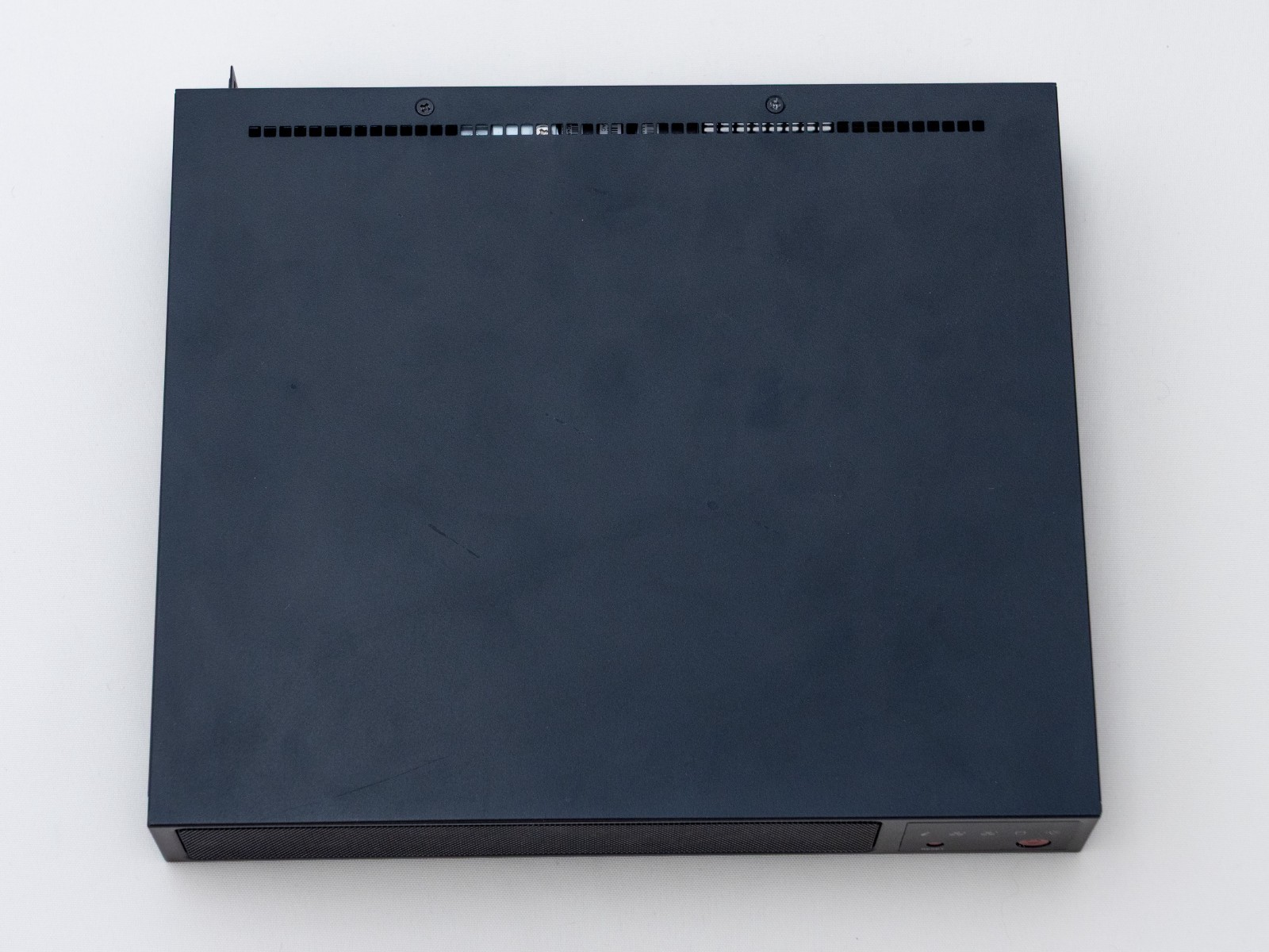 Supermicro E300-13AD IoT Server Intel Core i7-13700E 16-Core X13SAV-LVDS