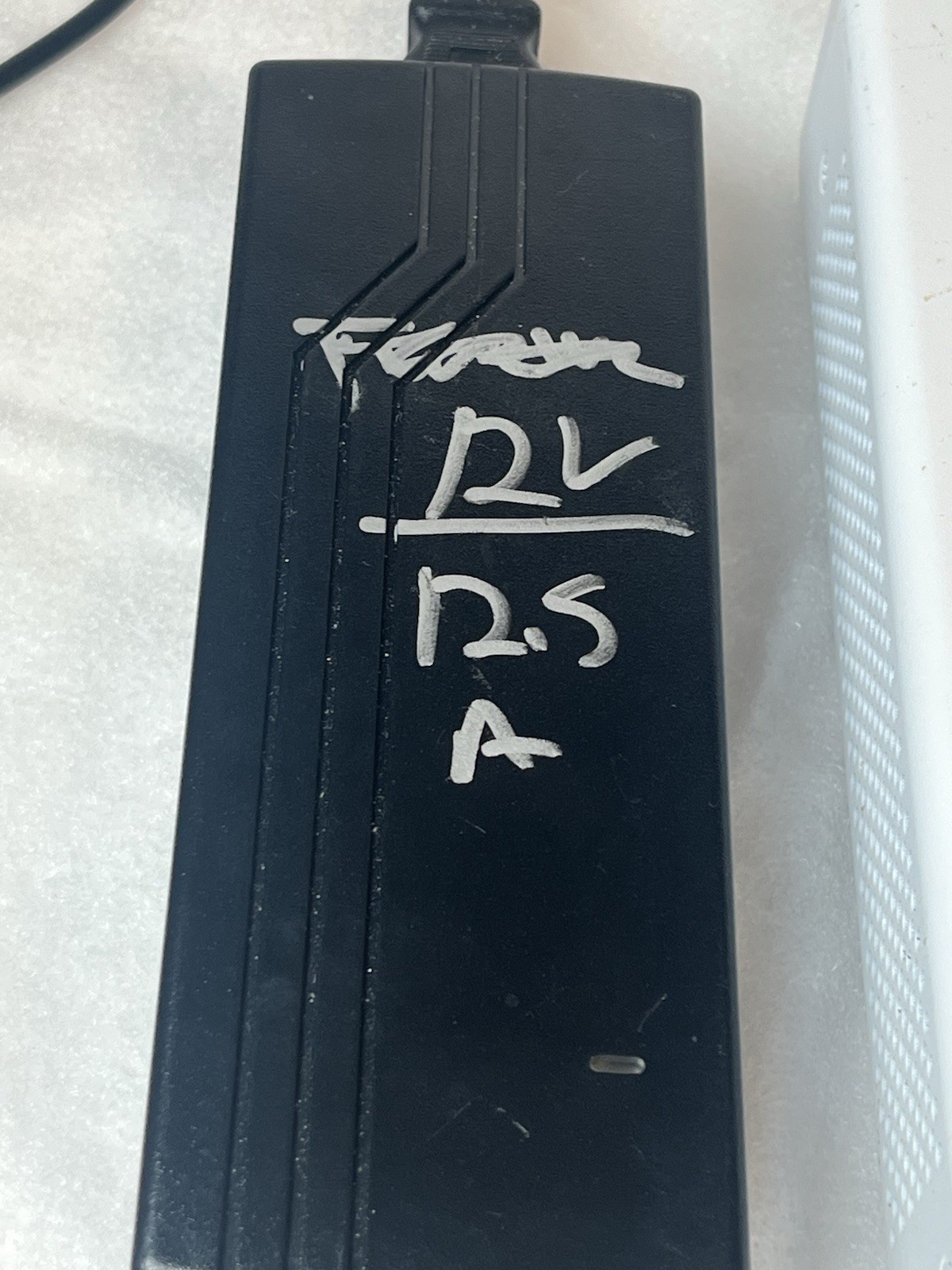 Sophos XGS 136 Network Security Firewall Appliance OEM Power Adapter Powers Up