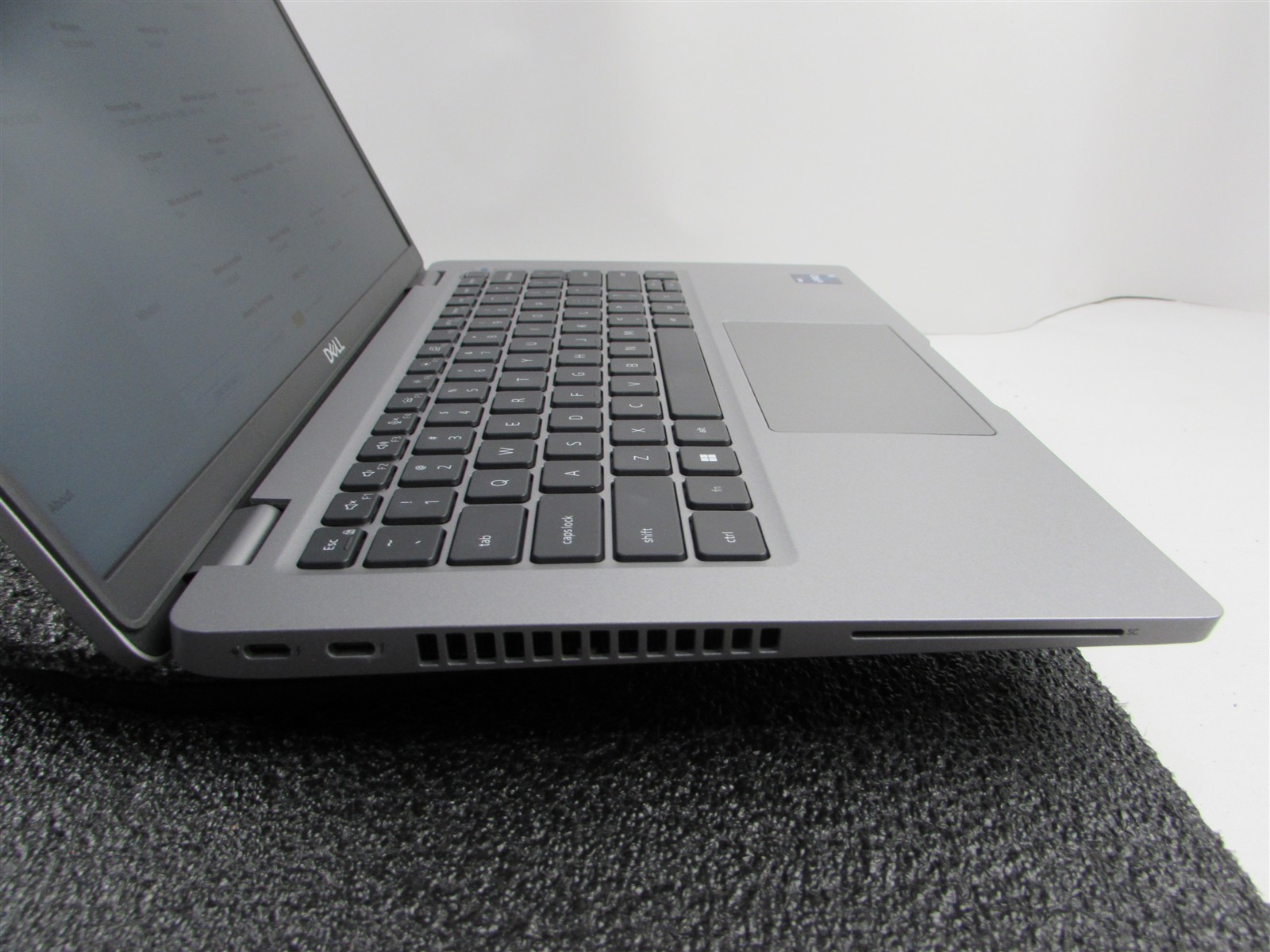 DELL LATITUDE 5430 1920X1080 FHD TOUCH I5-1245U 512GB SSD 16GB RAM NO O.S