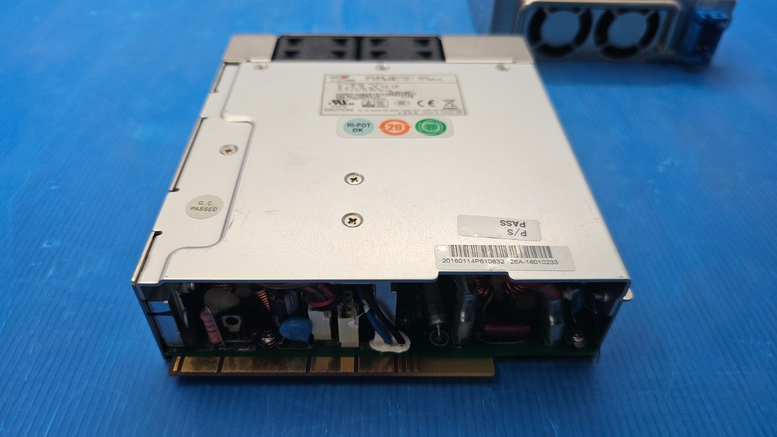 ZIPPY EMACS DMRW-6400F-R DMRW-6400F DC 400w power supply
