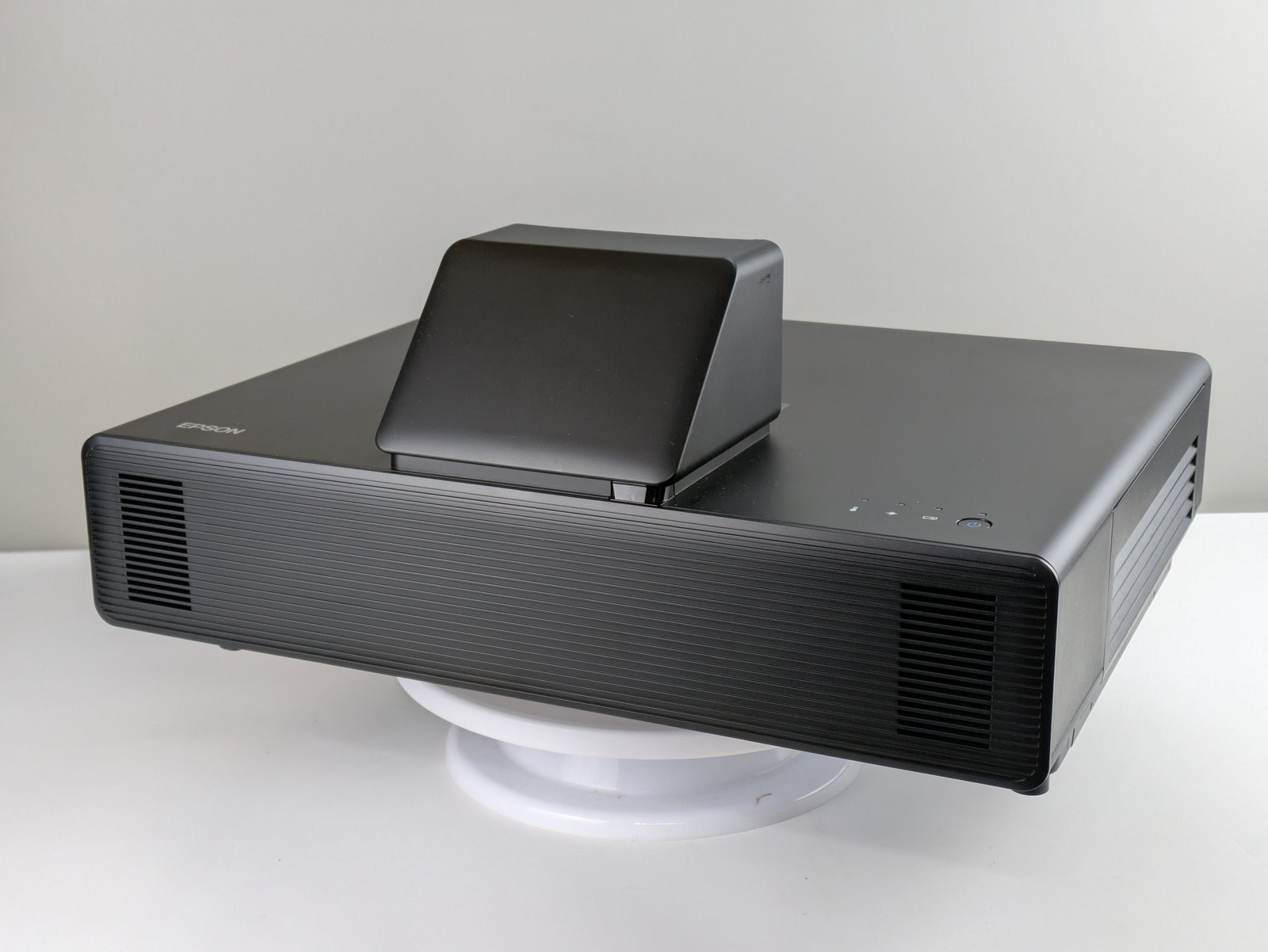 Epson PowerLite 805F 3LCD WXGA Ultra Short Throw Projector – 5,000 Lumens