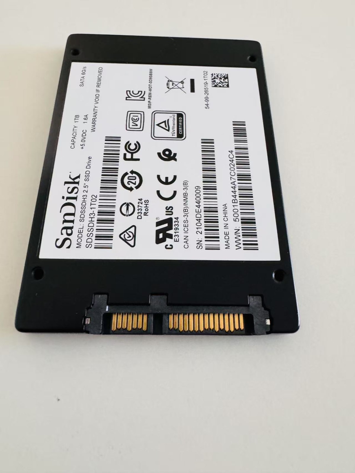 SANDISK ULTRA 3D NAND 1TB SSD SATA III 6 GB/S 2.5″ /7 (SDSSDH3-1T02)