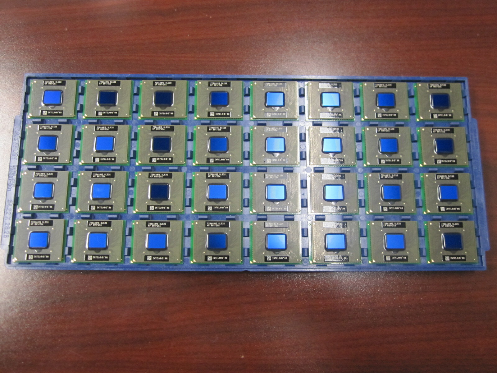 Intel P3 Mobile Processor 1.0GHz 256KB 100MHz SL53S New