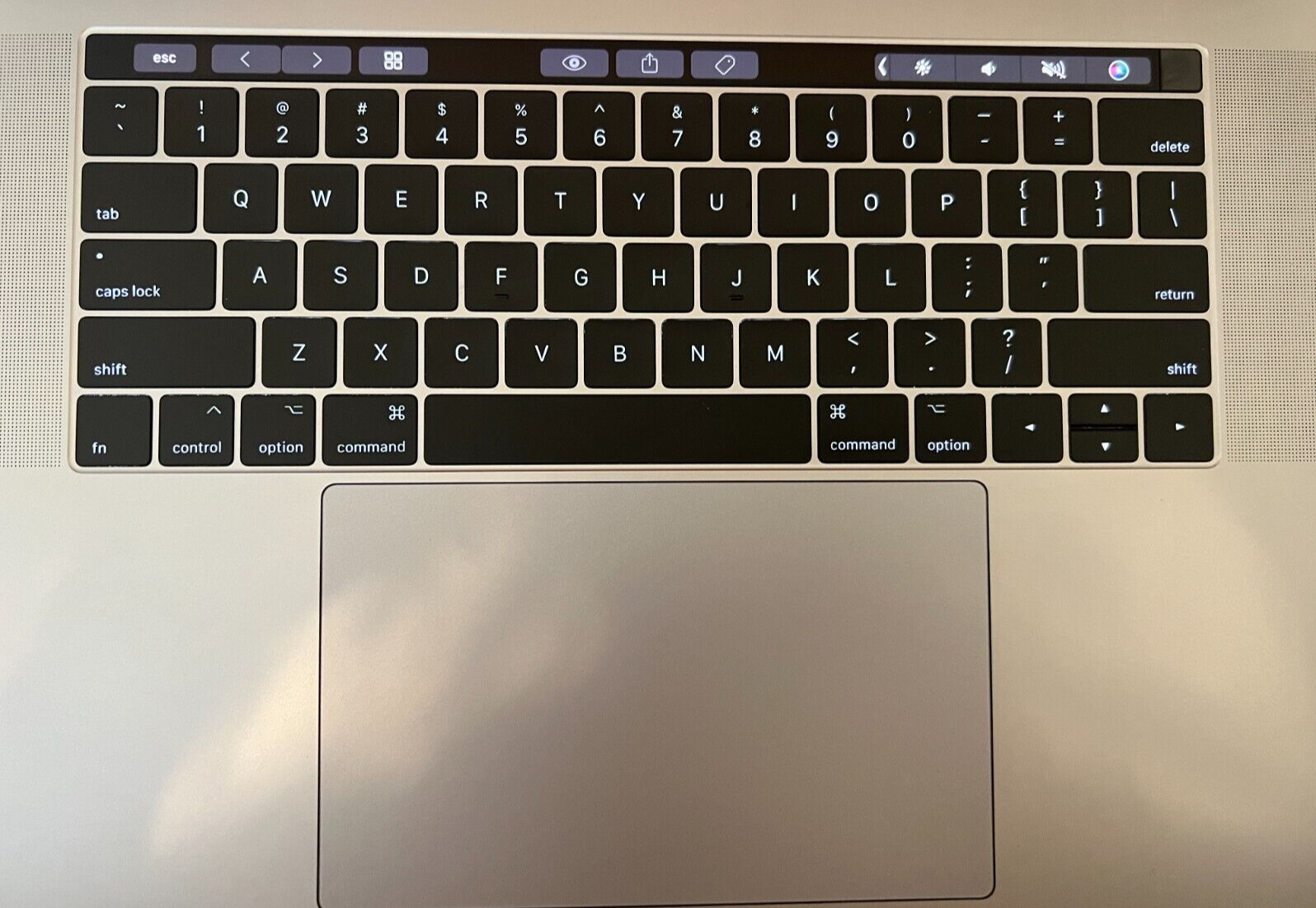 Apple MacBook Pro 15″ Touch Bar 256GB SSD 16GB i7 Ventura Space Gray – Warranty