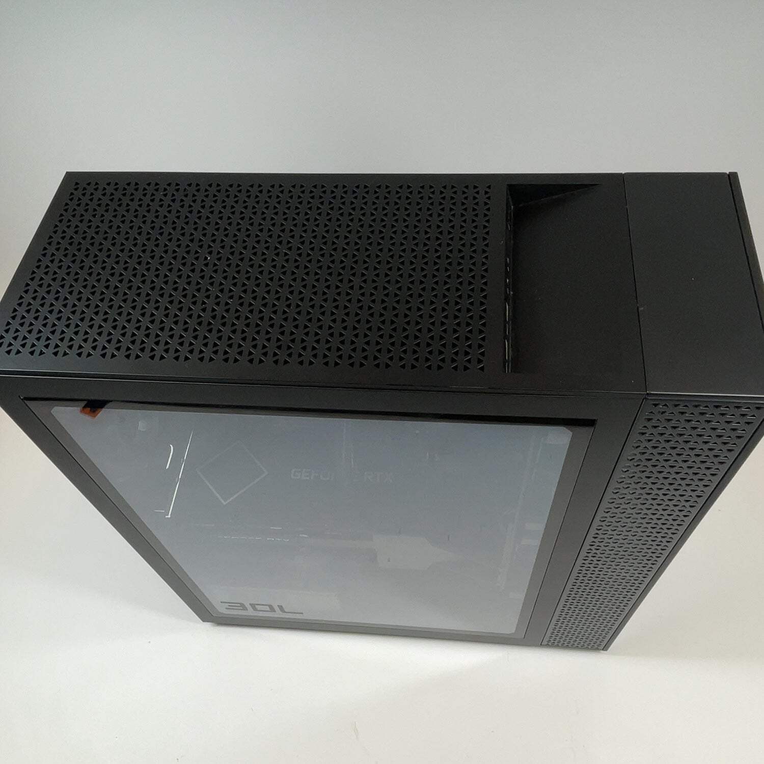 HP Omen N/A Ryzen 7 5800X 3.80GHz 16GB RAM 1TB SSD GeForce RTX 3060 Ti