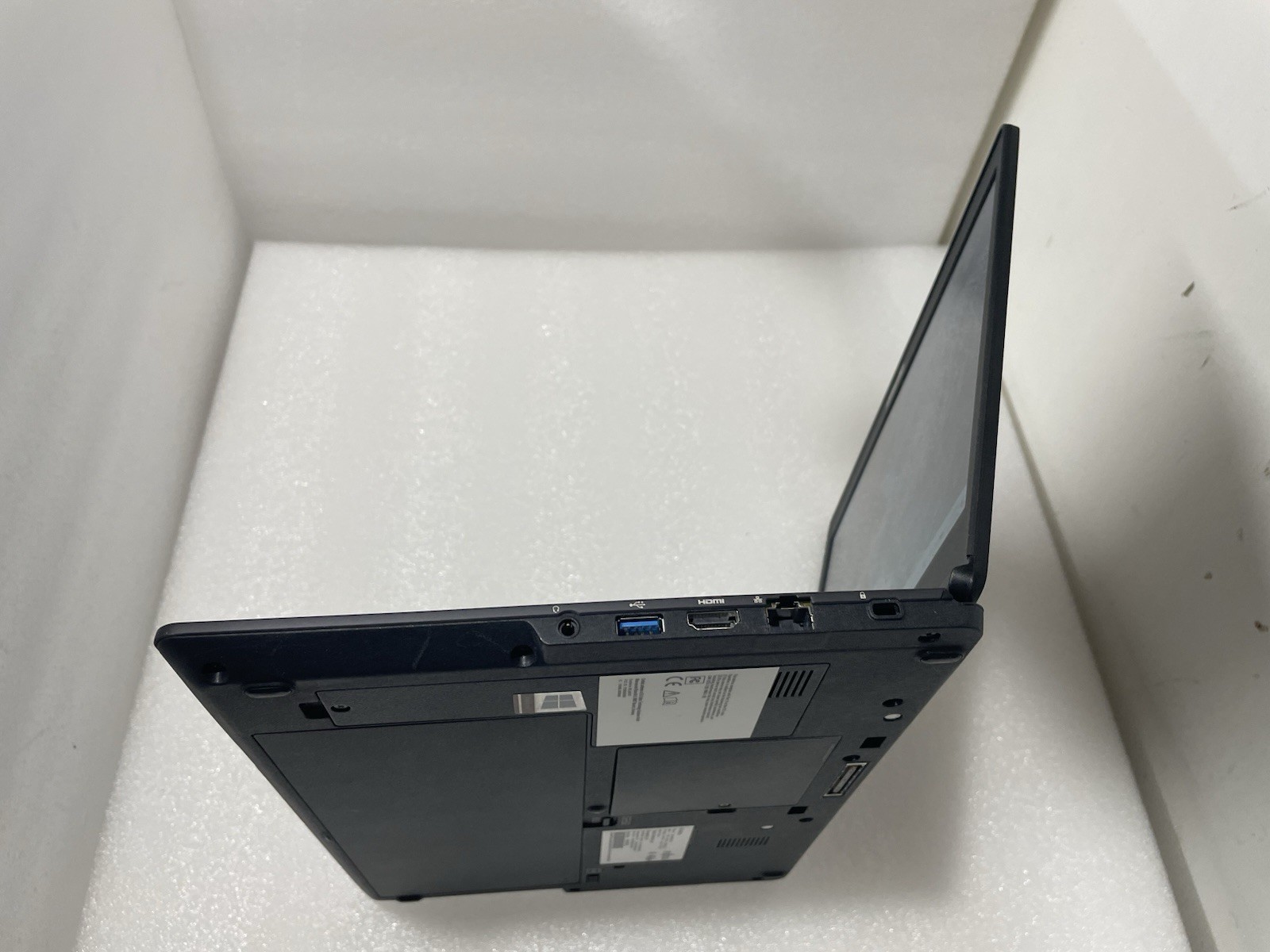 Fujitsu Lifebook U749 128gb Nvme Win 11 i7-8665u 4 Core 2.11ghz 16gb RAM HDMI 8