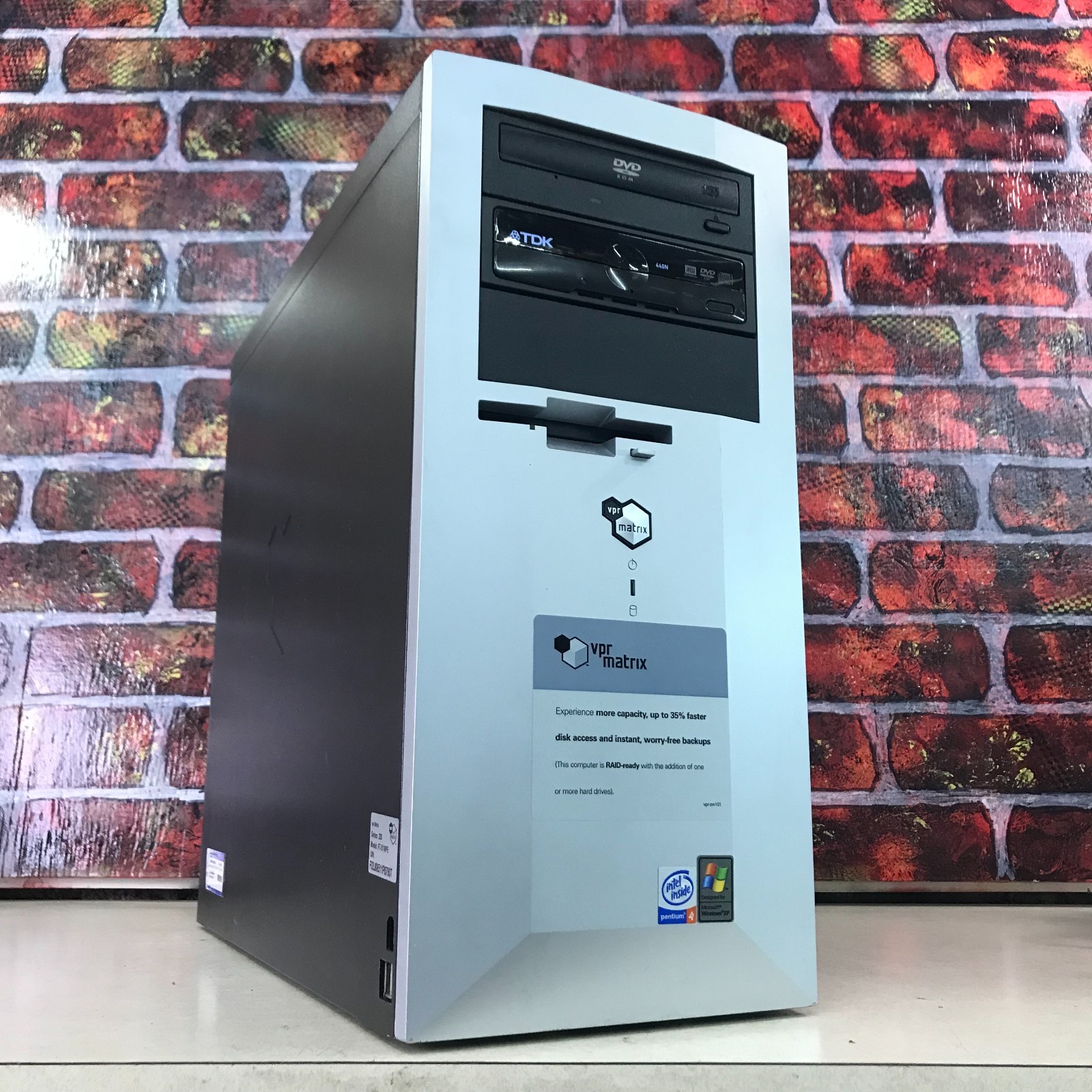 VPR Matrix Desktop PC for Retro Gaming Pentium 4 2.80GHz 512MB RAM (Windows XP)