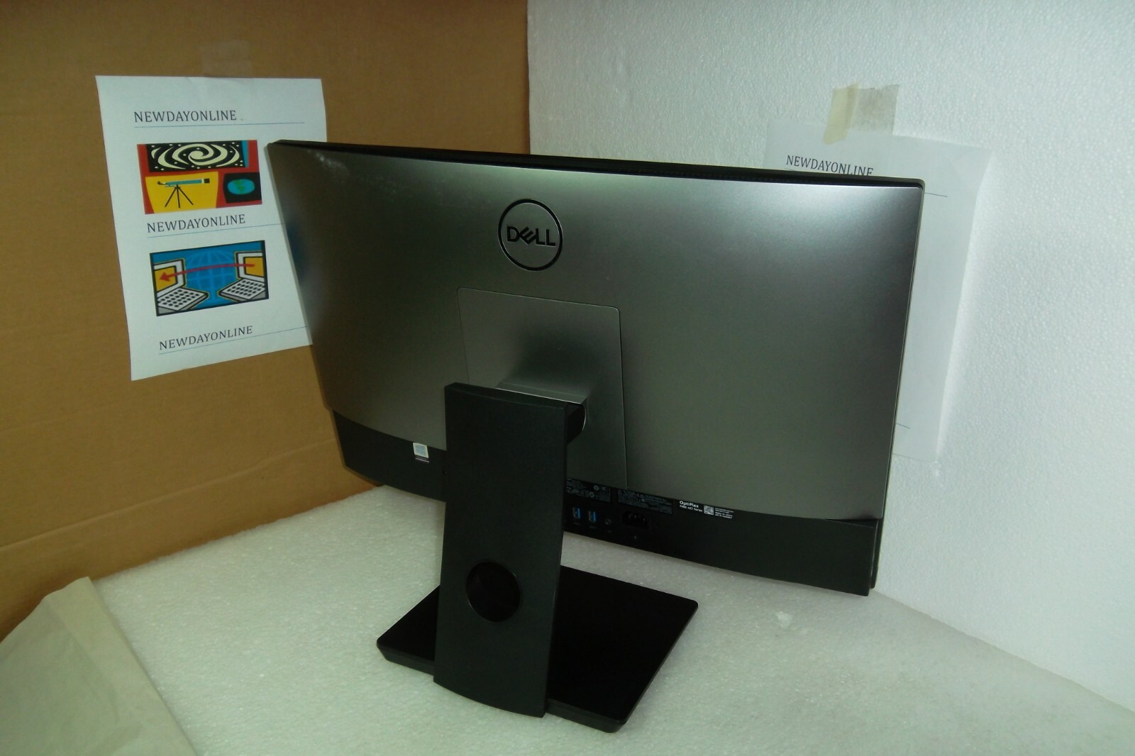 Dell Optiplex 7460 AIO Intel i7-8700 3.2GHz 32GB Webcam 750GB Wi-Fi 1080p Touch