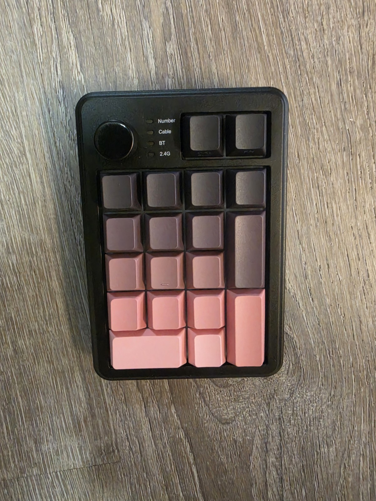 EWEADN NK20 Wireless Retro Mechanical Numpad with Knob, Bluetooth/2.4GHz/USB