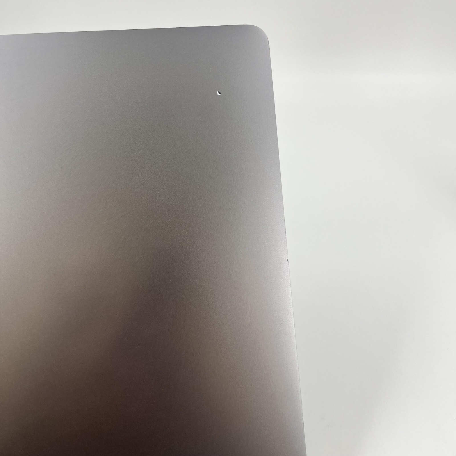 MacBook Pro 16-inch Space Gray 2019 2.3 GHz Intel Core i9 16GB 1TB