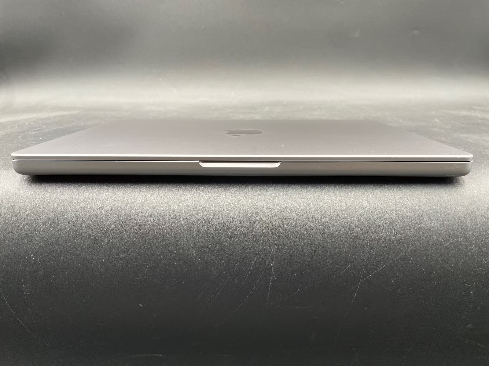 Apple MacBook Pro 14″ MKGP3 (M1 Pro 8-Core, 14-Core GPU -16GB-512GB SSD)
