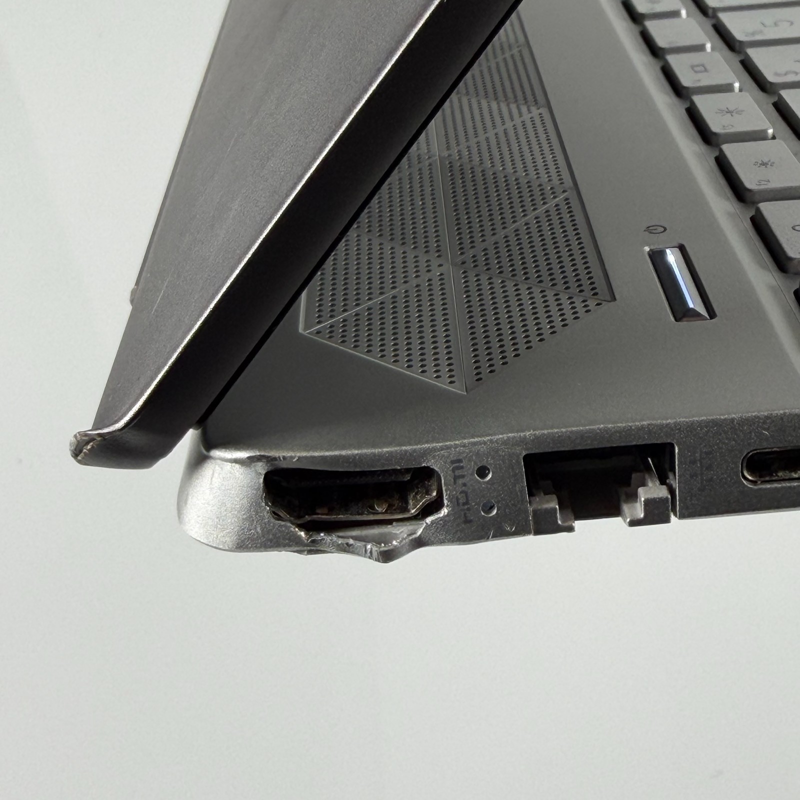 HP Pavilion 15 Touchscreen AMD Ryzen 7 3700U | 16GB RAM | 500GB SSD | Windows 11