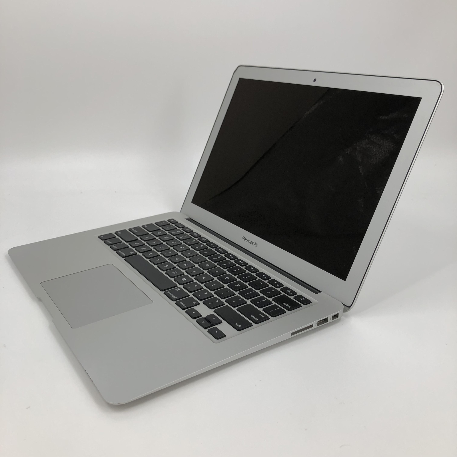 Apple MacBook Air 13 2017 1.8 GHz Intel Core i5 5th Gen 8GB 256GB SSD