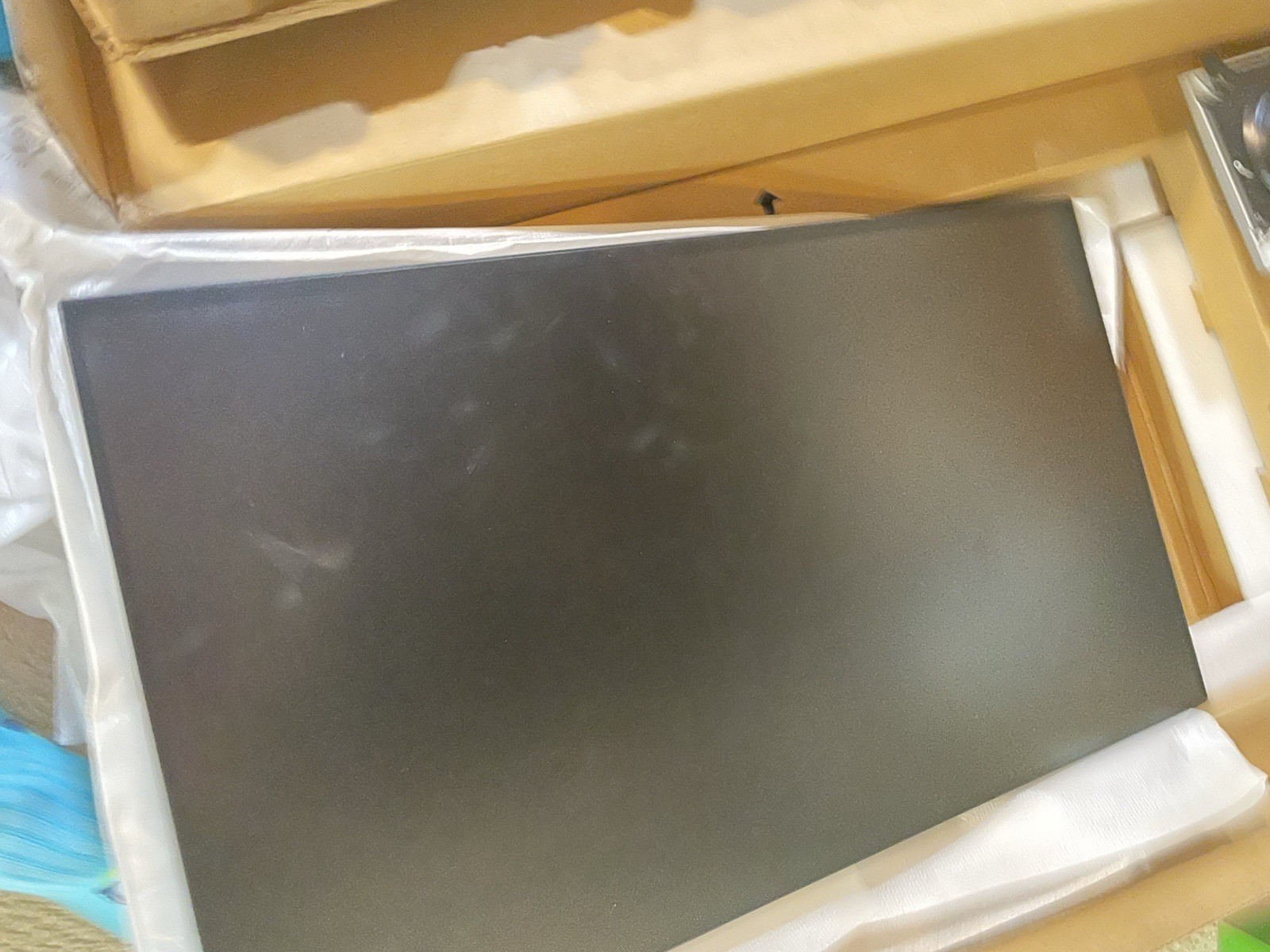 Dell UltraSharp U2424HE 24″ Class Full HD LED Monitor – Open Box