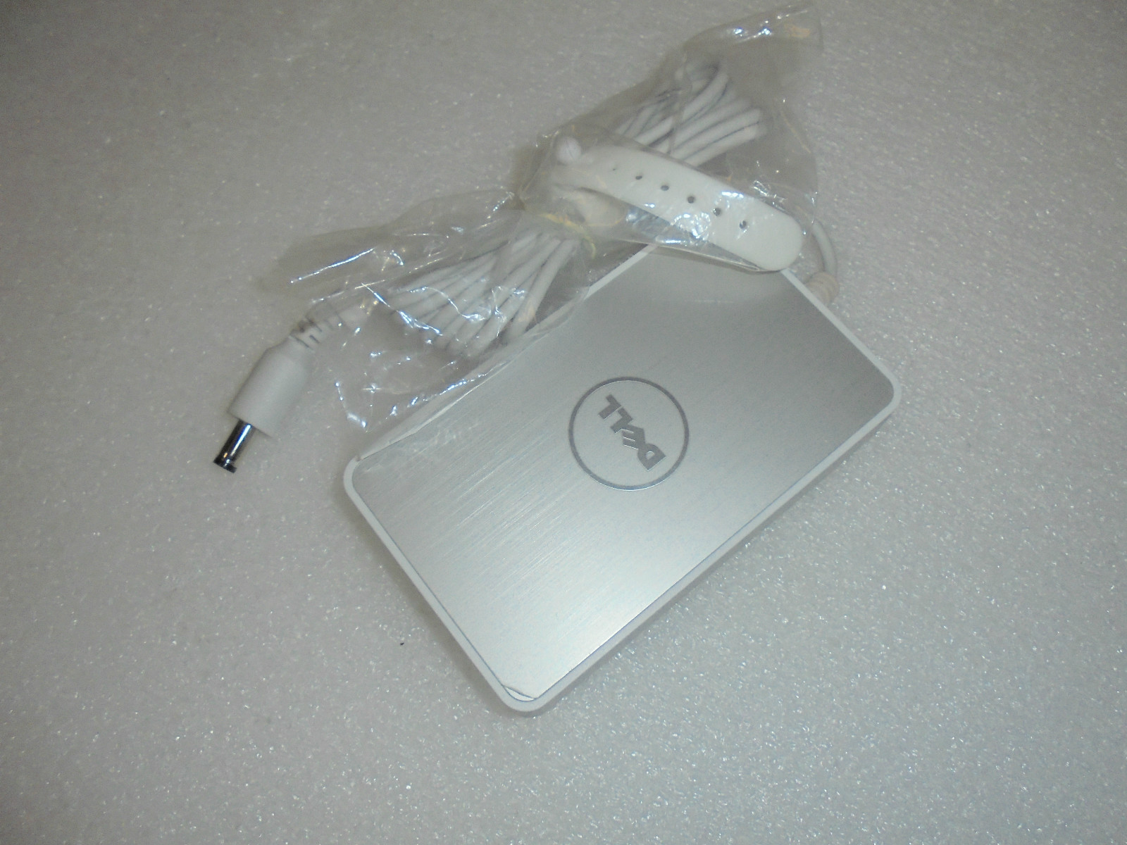 NEW Slim OEM Dell 45W 15V Exact AC Adapter Charger BA45NE4 P279P No Power Cable