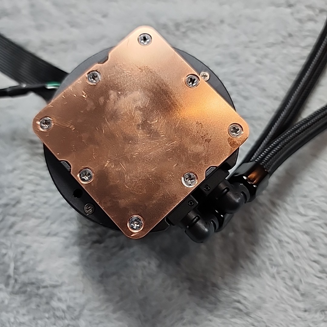 NZXT – Kraken Plus 240 mm Radiator CPU Liquid Cooler (2 x 120mm F120P Fans)