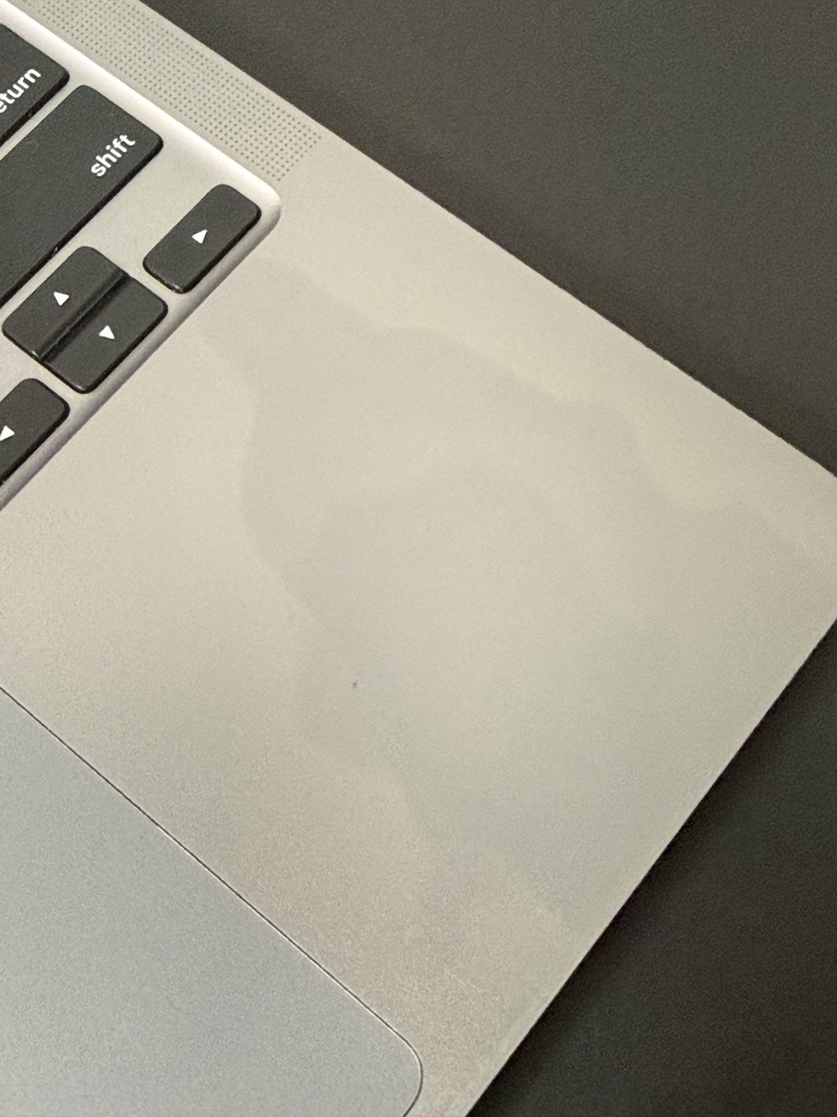 Apple MacBook Pro 13″ 256GB SSD Intel Core i5 8th Gen 1.40GHz 8GB Space Gray
