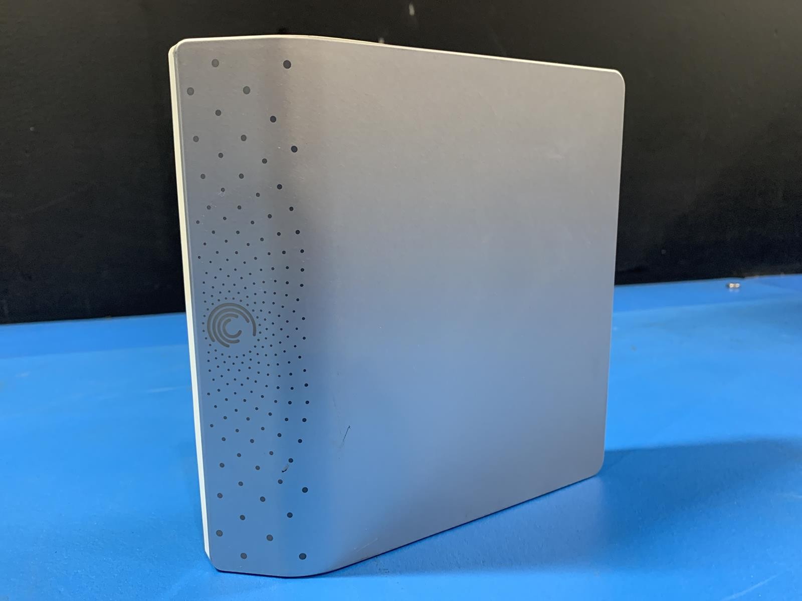 Seagate FreeAgent Desk 1.5TB 7200RPM External Hard Drive 9ZC2A8-500