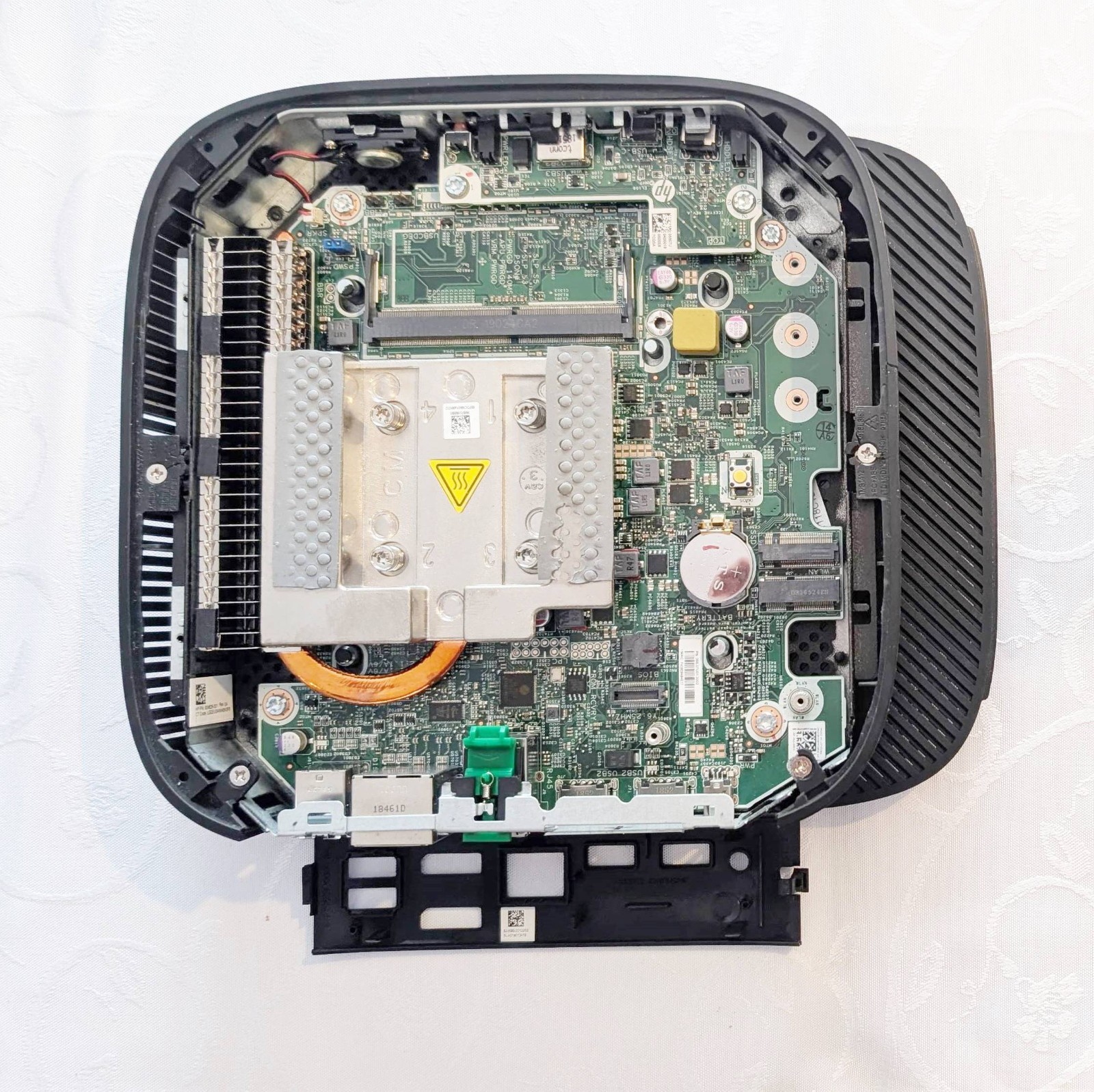HP t530 mini-PC Thin Client W10 IoT (No RAM/No SSD/No Power Adapter) Lot Avail.