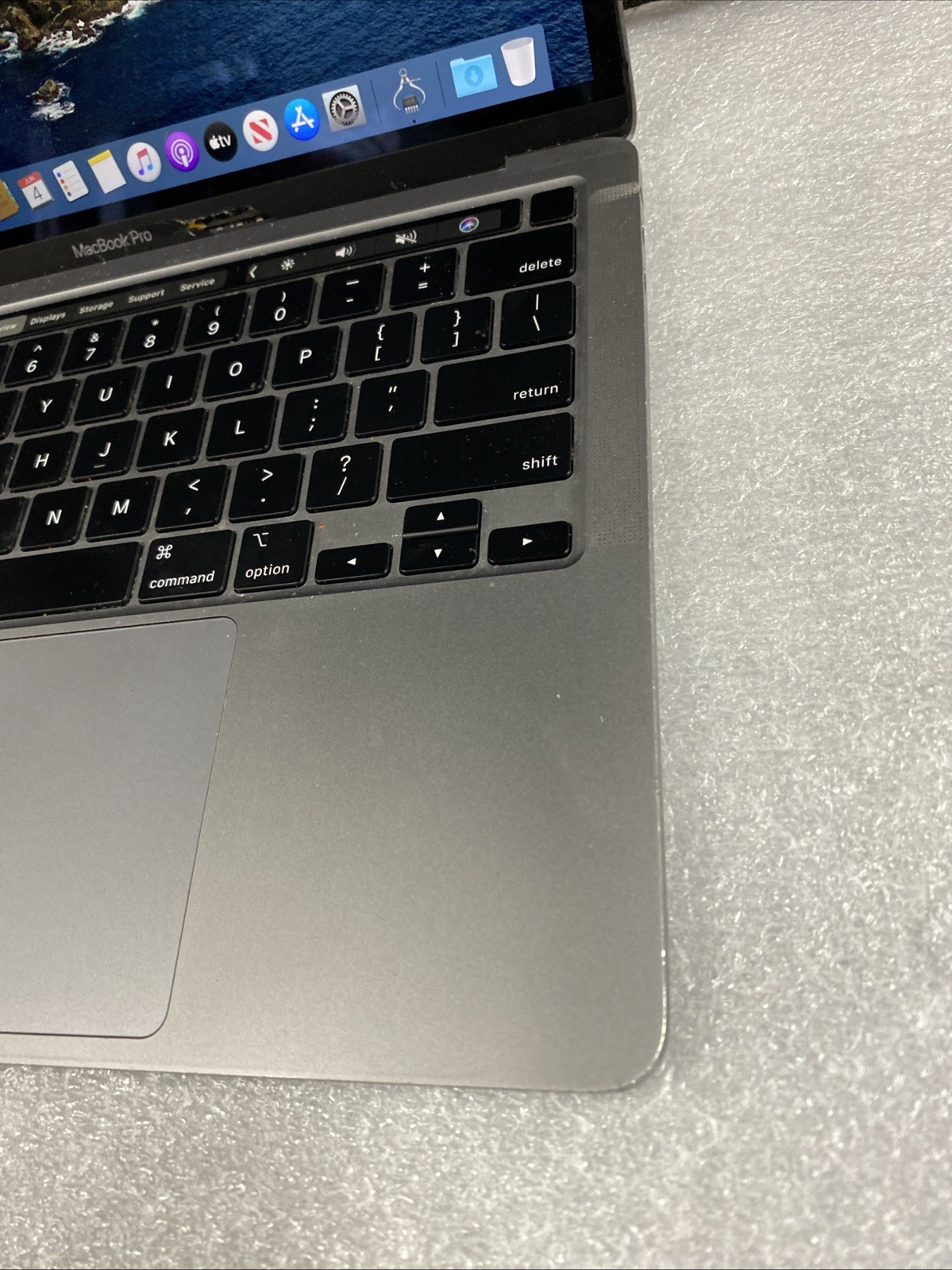 2020 Apple MacBook Pro A2251 – i5 – 16GB RAM – 512GB SSD – **READ DESCRIPTION**