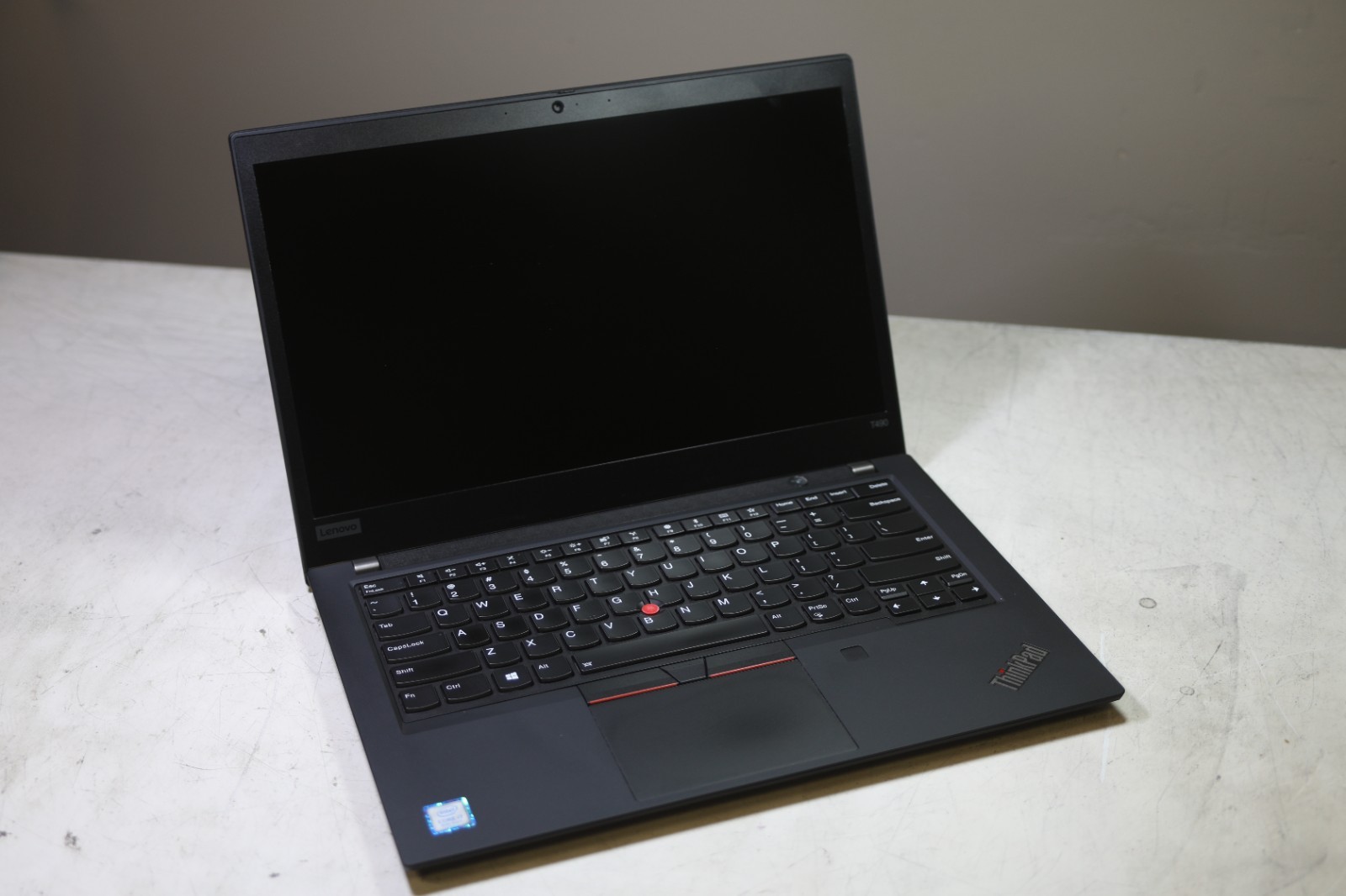 ThinkPad T490 Intel(R) Core(TM) i7-8565U CPU @ 1.80GHz-16GB RAM-512GB NVMe-NO OS