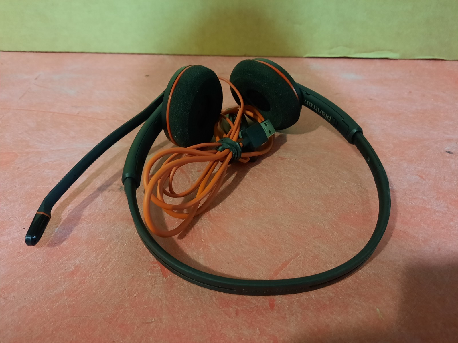 Lot of 5 Plantronics Blackwire C3220 Headset