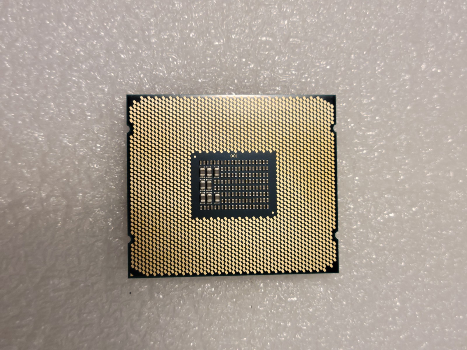 Intel Xeon E5-2667 V4 3.20GHz 8-Core 25MB LGA 2011-3 CPU SR2P5