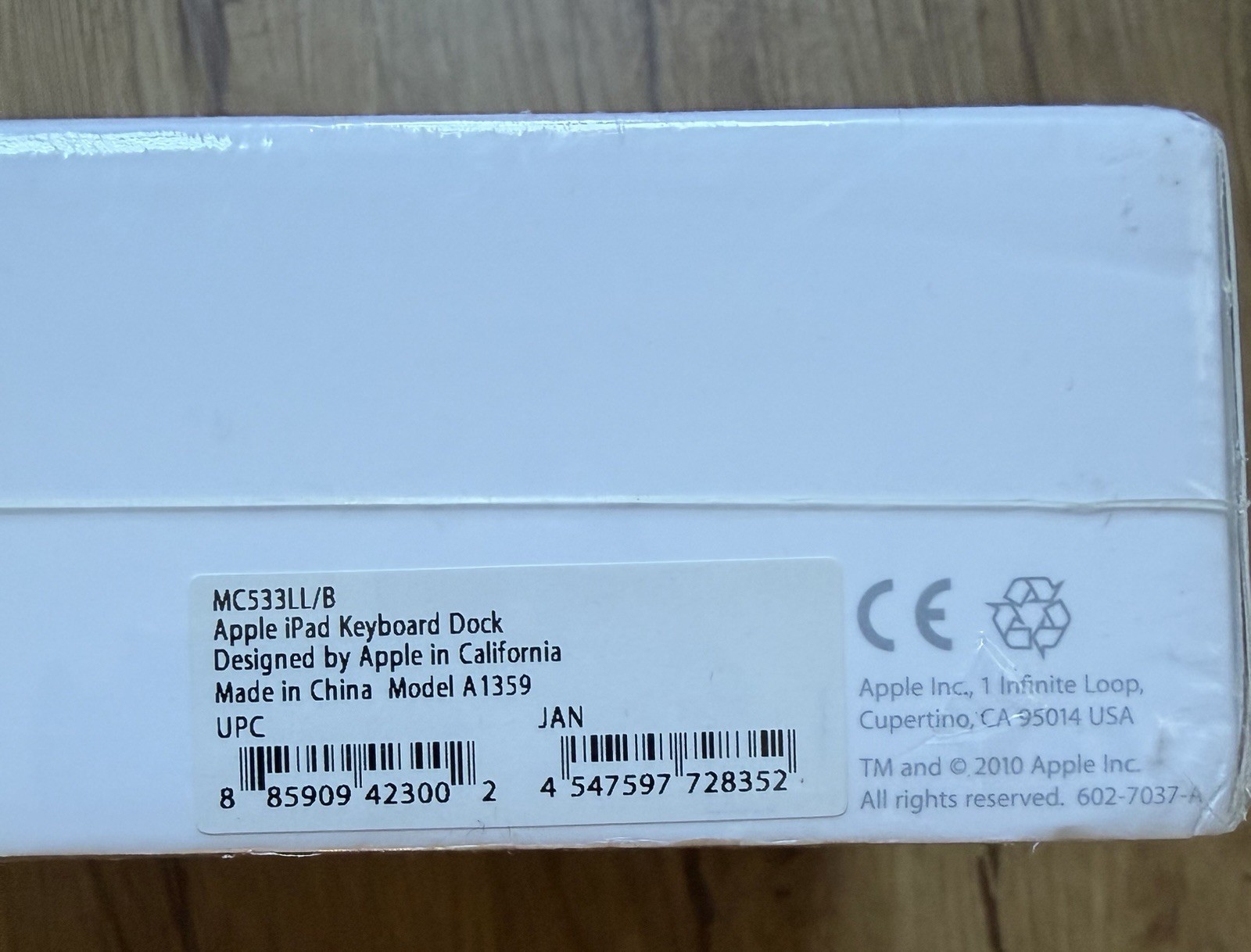 Apple iPad Keyboard Dock A1359 MC533LL/B Apple iPad 1st 2nd 3rd Gen Sealed