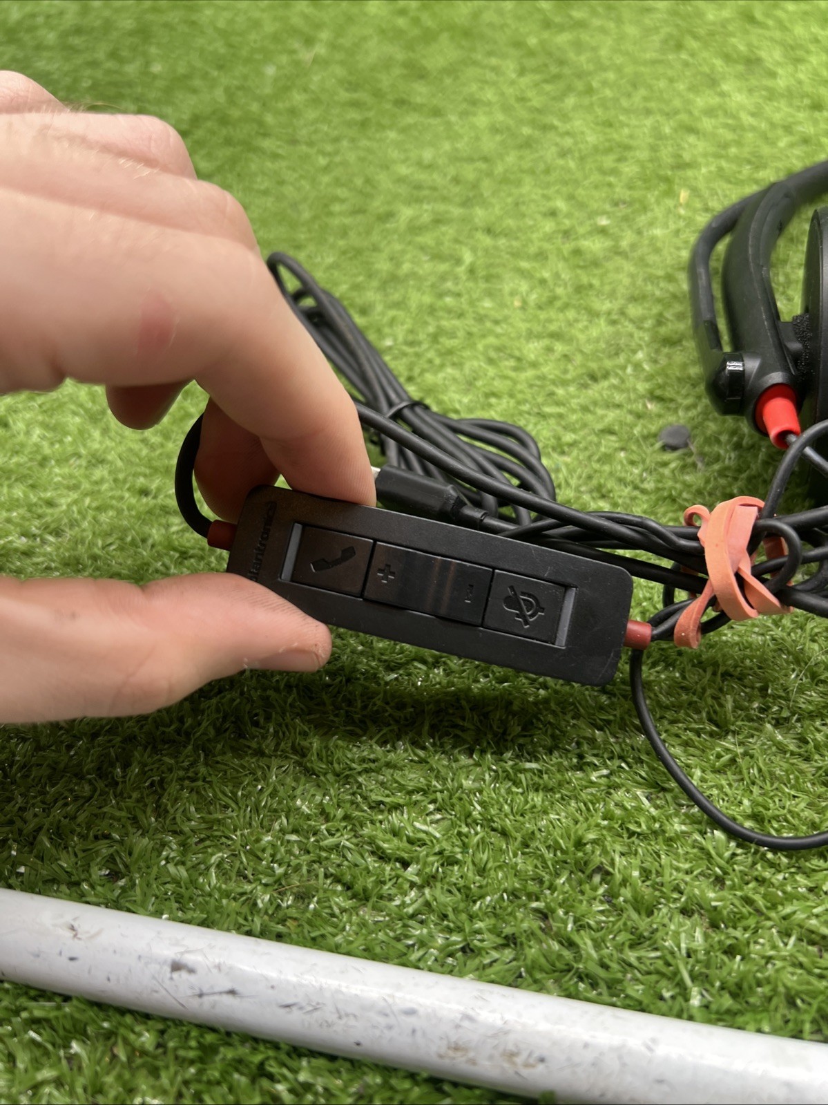 Plantronics Blackwire C3220 Headset FREE S/H. 15
