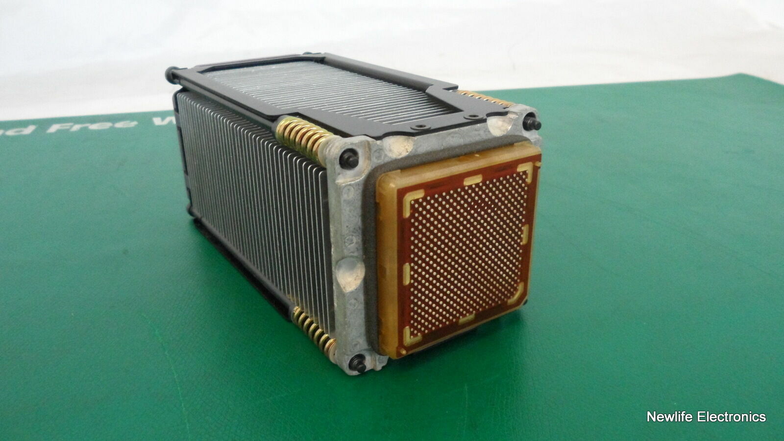 HP A6805-69002 750MHz 1.5MB PA-8700 Server Processor