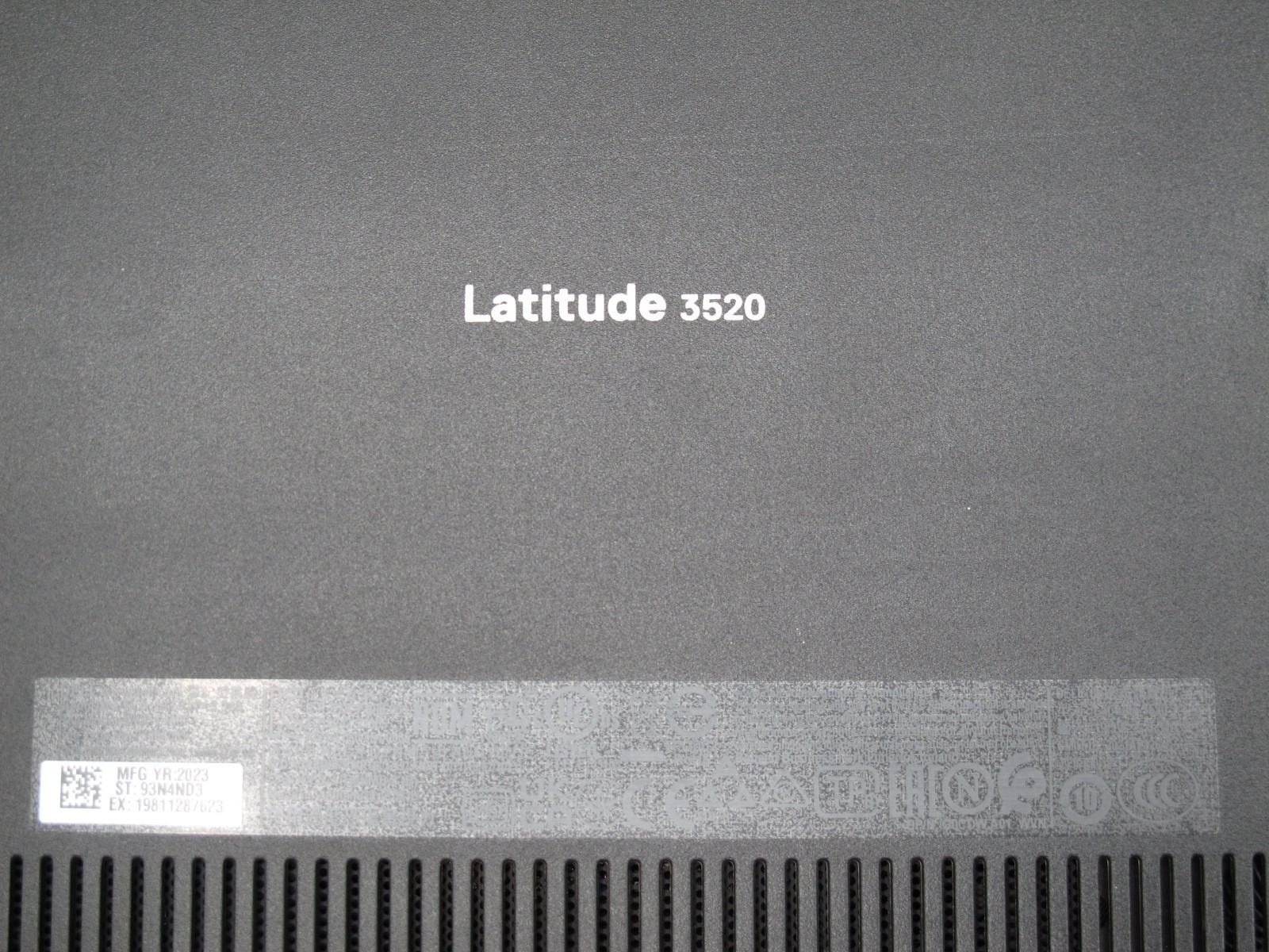 Dell Latitude 3520 15″ 256GB SSD Core i5-1135G7 2.4GHz 16GB RAM Laptop (READ)