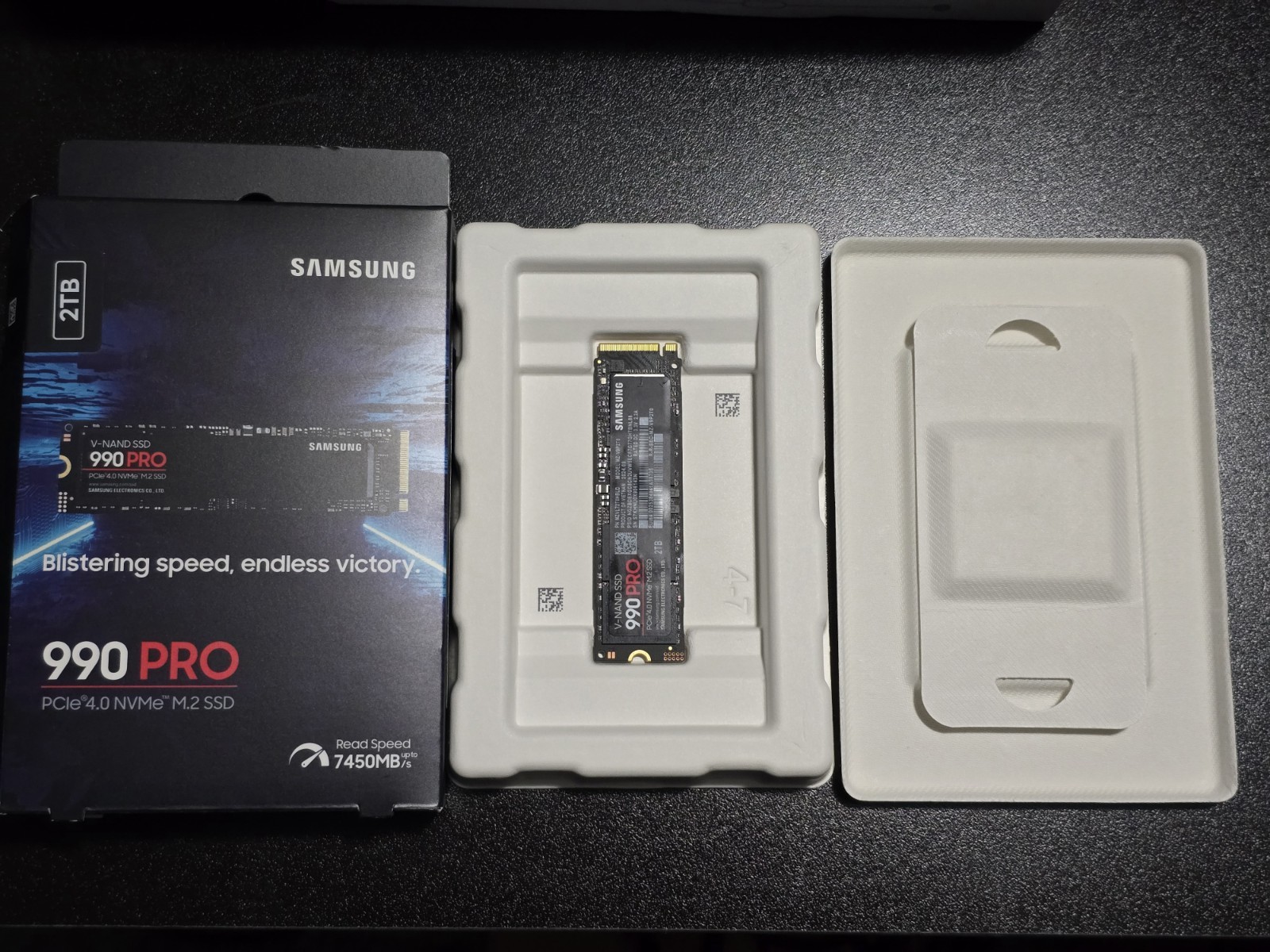 Samsung 990 PRO 2TB NVMe PCIe 4.0 M.2 2280 (MZ-V9P2T0B/AM) Internal SSD