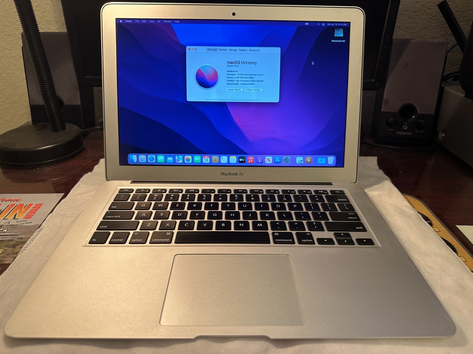 Apple MacBook Air 13.3 in (256GB SSD, Intel Core i5 5th. Gen., 1.6GHz, 8GB RAM)