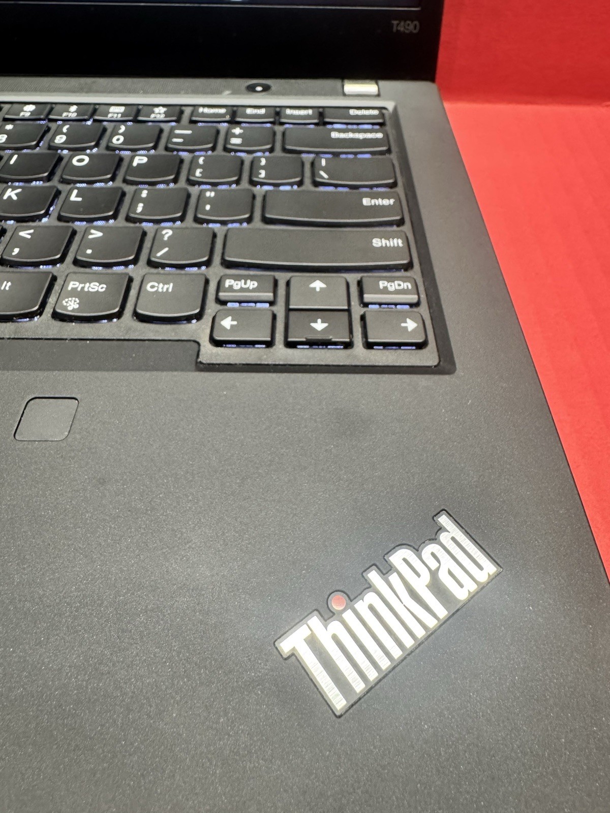 Lenovo ThinkPad T490 14” (256GB SSD Intel Core 8th i5-8565U 1.6GHz 16GB RAM)