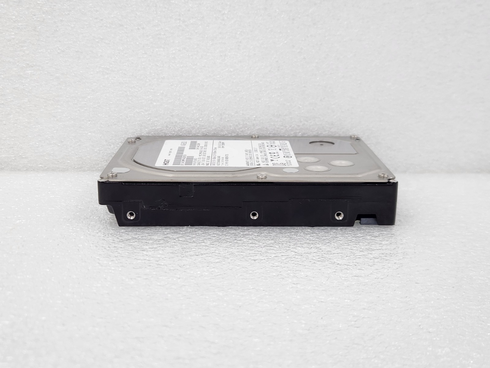 HGST HUS724040ALA640 4TB 3.5-inch SATA 6 Gbps 7.2K RPM Cache 64MB Hard Drive