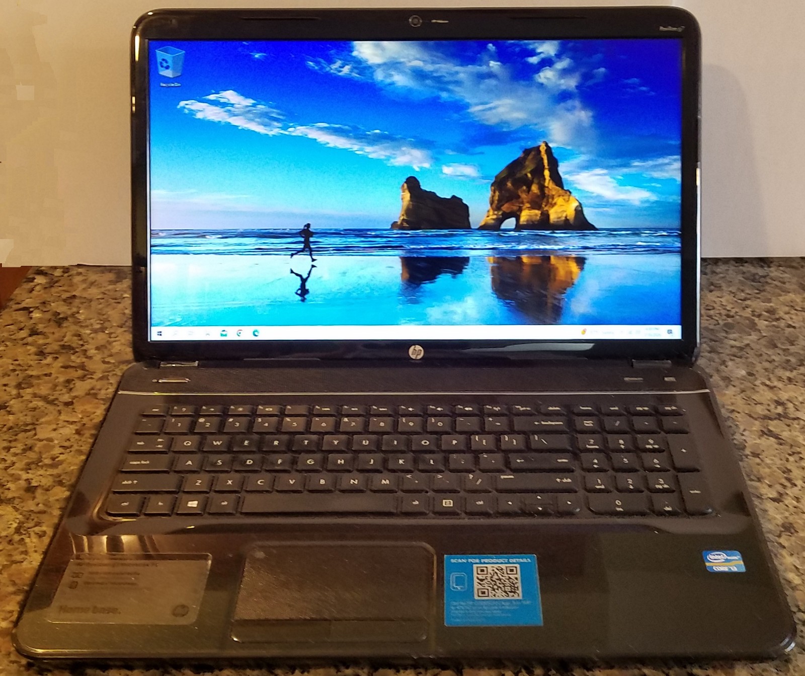 HP PAVILION G7-2240US 17.3″ BRIGHTVIEW LED INTEL CORE i3 @ 2.40 GHz DVD-RW SUPER