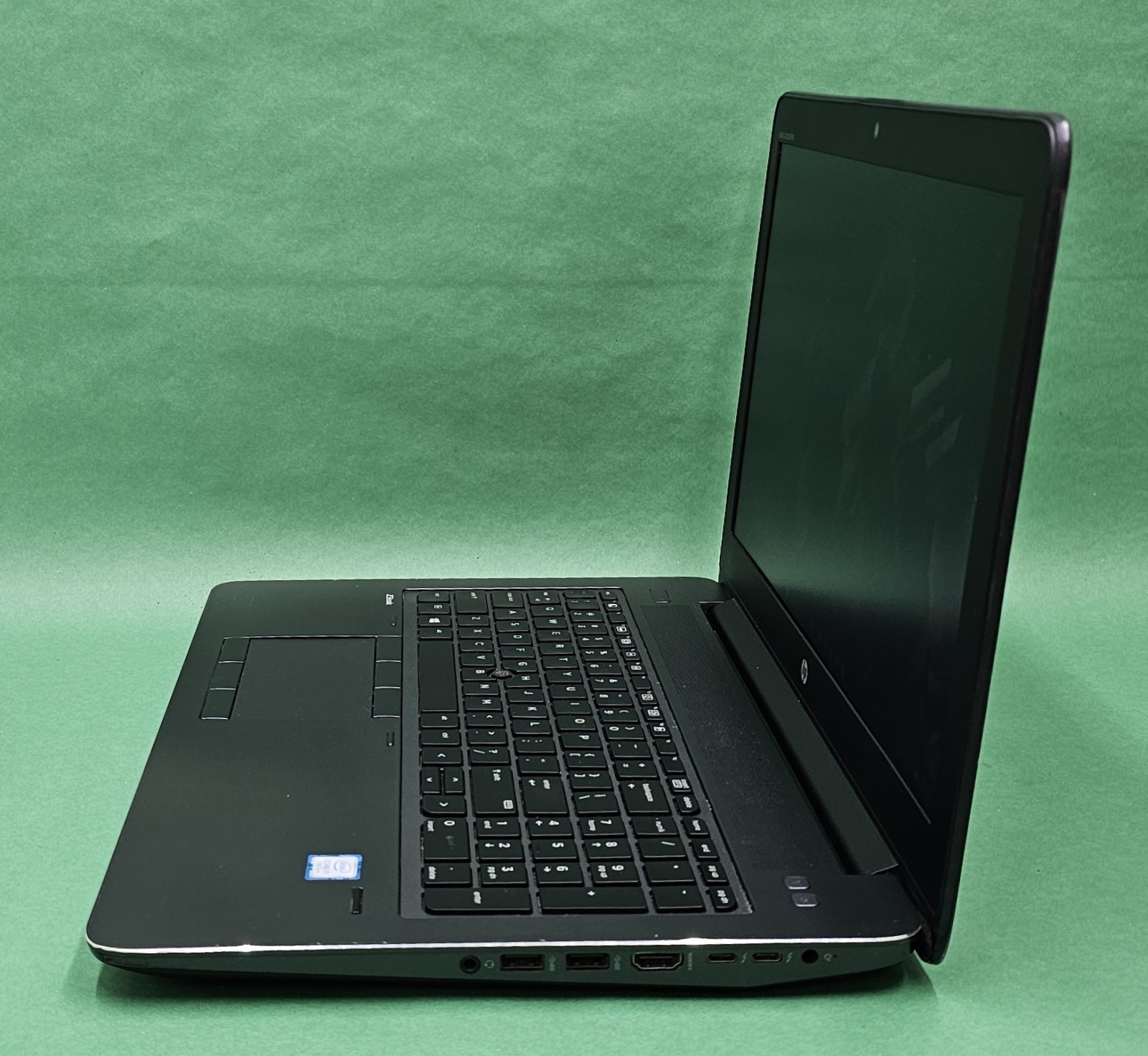 HP zBook 15 G4 FHD Core i7-7700HQ 2.80GHz 16GB RAM 512GB SSD NVIDIA Quadro M1200