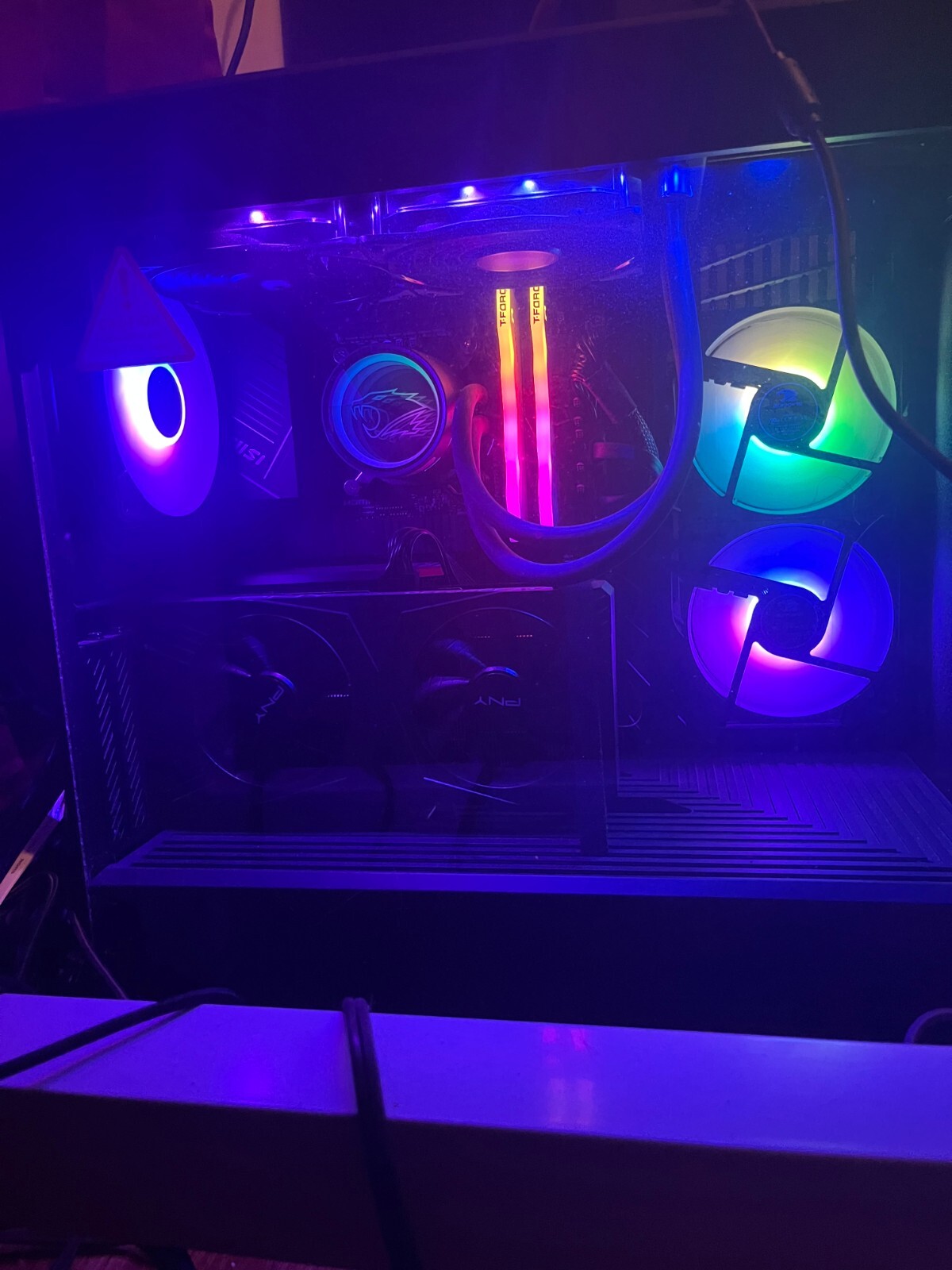 IBUYPOWER Y40 Gaming PC. Used/Great Condition. Specs/Details in description.