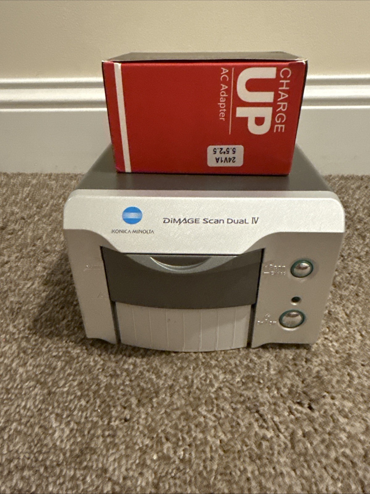 Konica Minolta DiMAGE Scan Dual IV Slide Scanner AF-3200 – UNTESTED