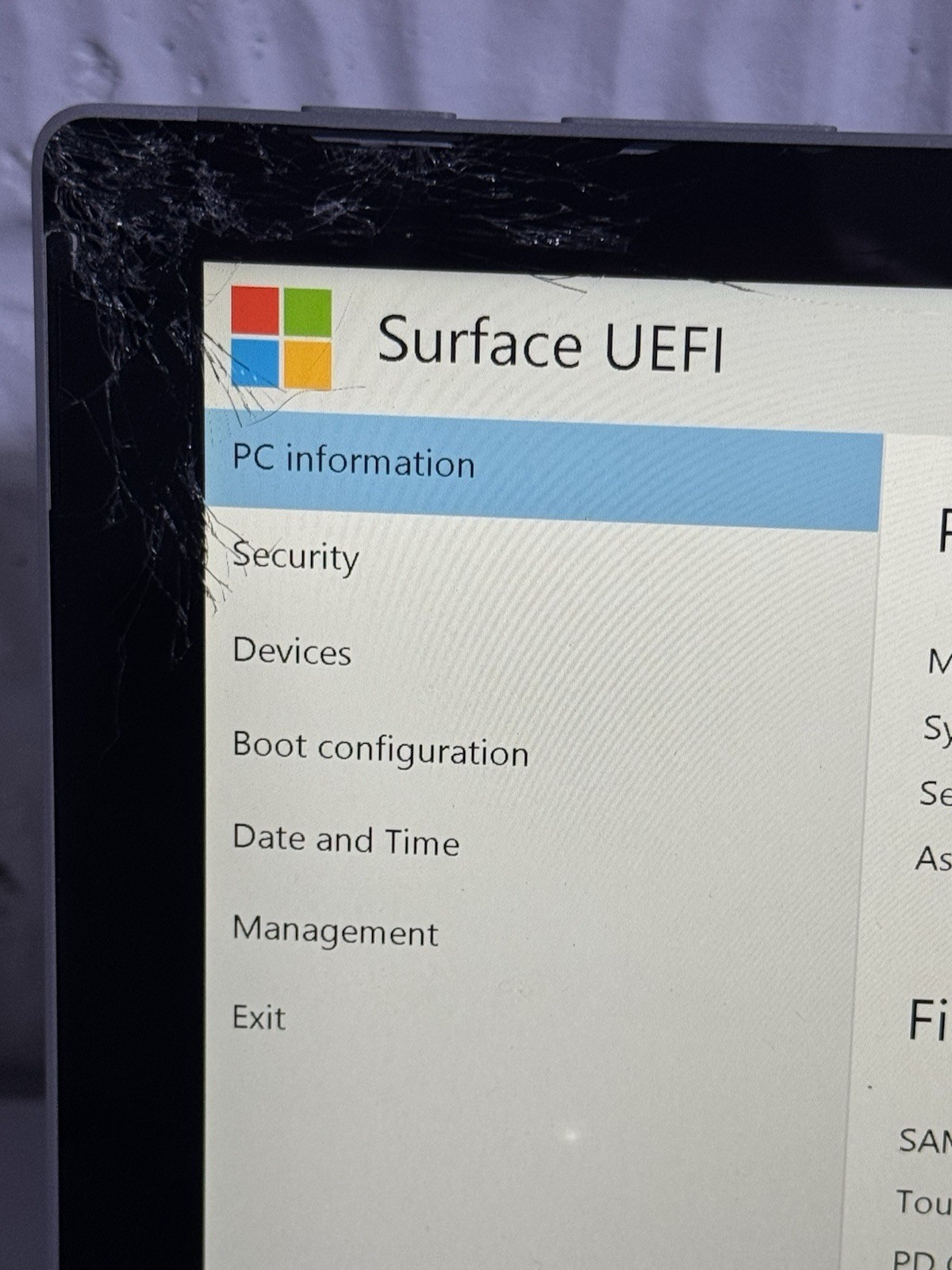 Microsoft Surface Pro 7 i5/16GB/256GB – Cracked Screen – AS/IS – PARTS & REPAIR