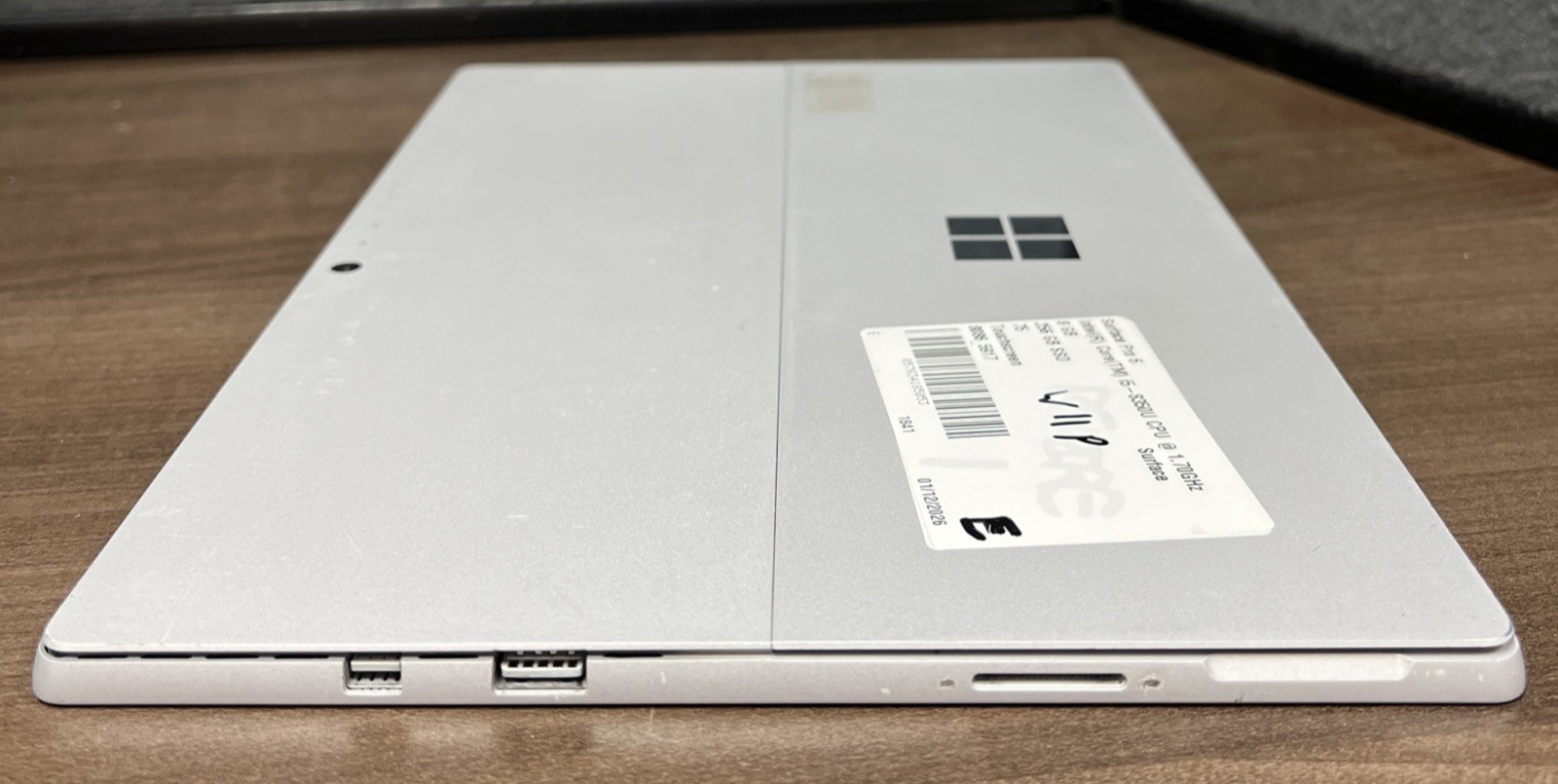 Microsoft Surface Pro 6 i5-8350U 8GB RAM 256GB SSD *read