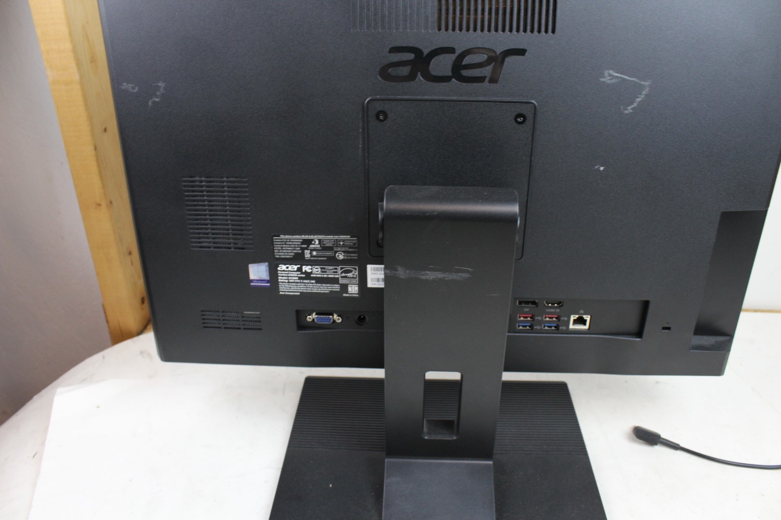 Acer Veriton all in one i7-8700 8GB 1TB HD w/ OS NO POWER CABLE Z4860G D18W6